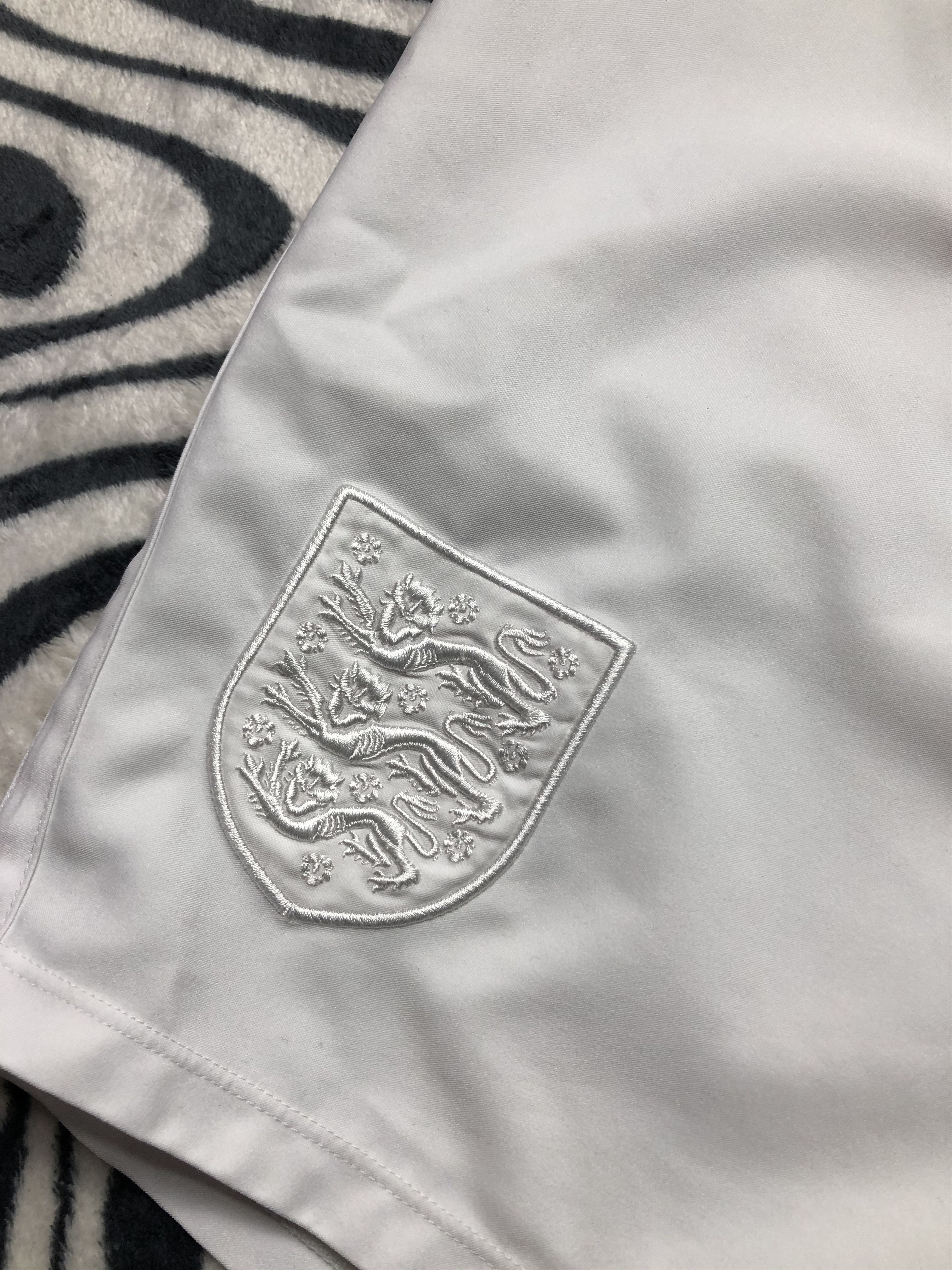 Umbro × Vintage Umbro England Vintage Mens Shorts Size US 36 / EU 52 - 2 Thumbnail