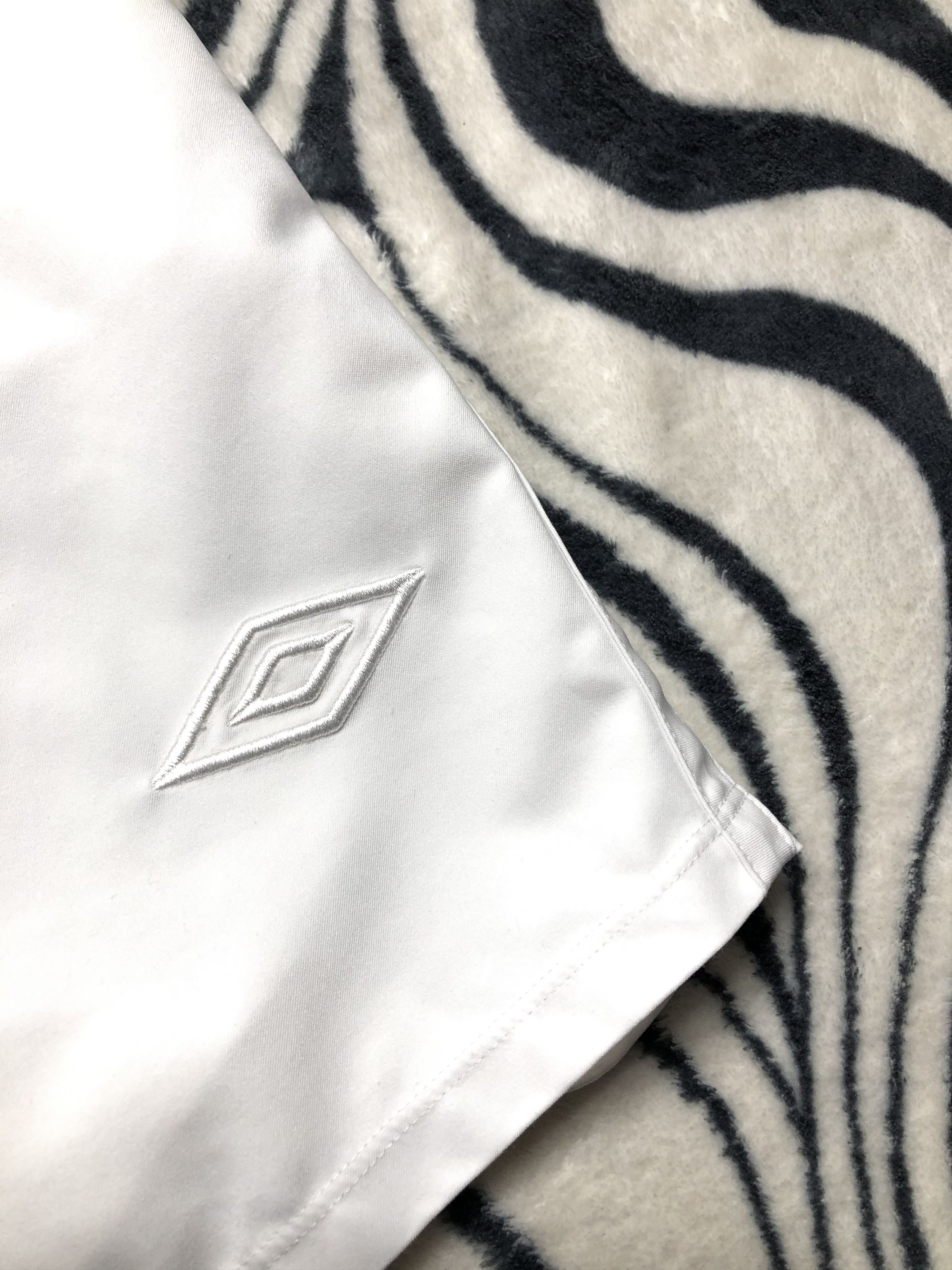 Umbro × Vintage Umbro England Vintage Mens Shorts Size US 36 / EU 52 - 3 Thumbnail