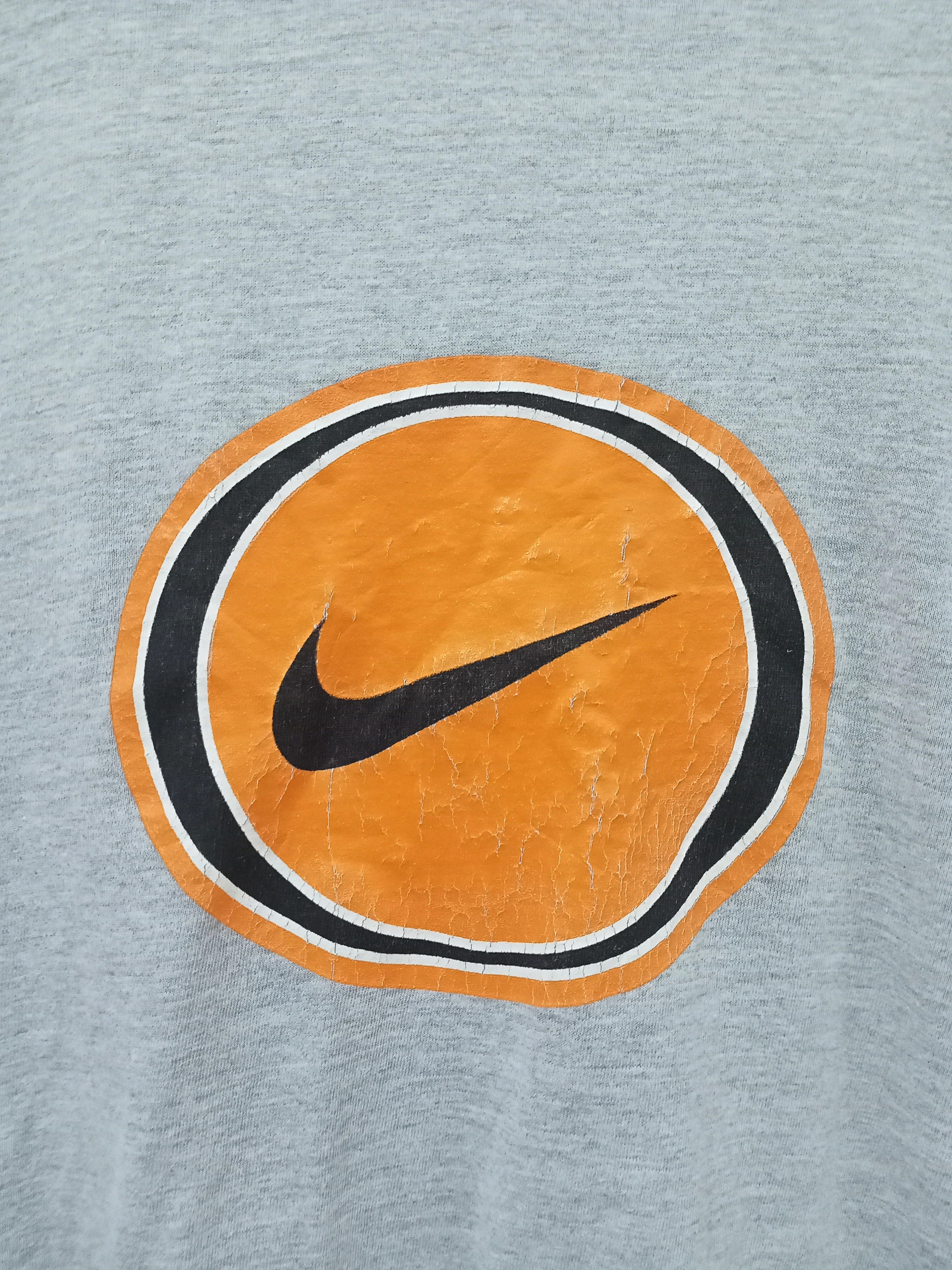 Nike Vintage Nike Swoosh T- shirt Size US M / EU 48-50 / 2 - 5 Thumbnail