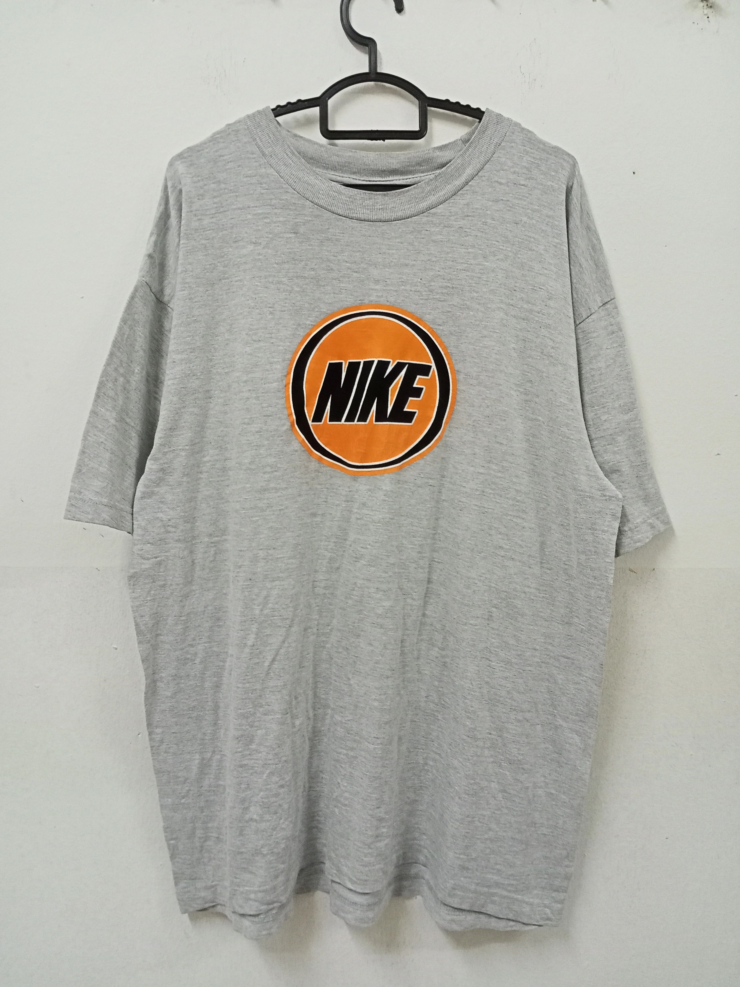Nike Vintage Nike Swoosh T- shirt Size US M / EU 48-50 / 2 - 1 Thumbnail