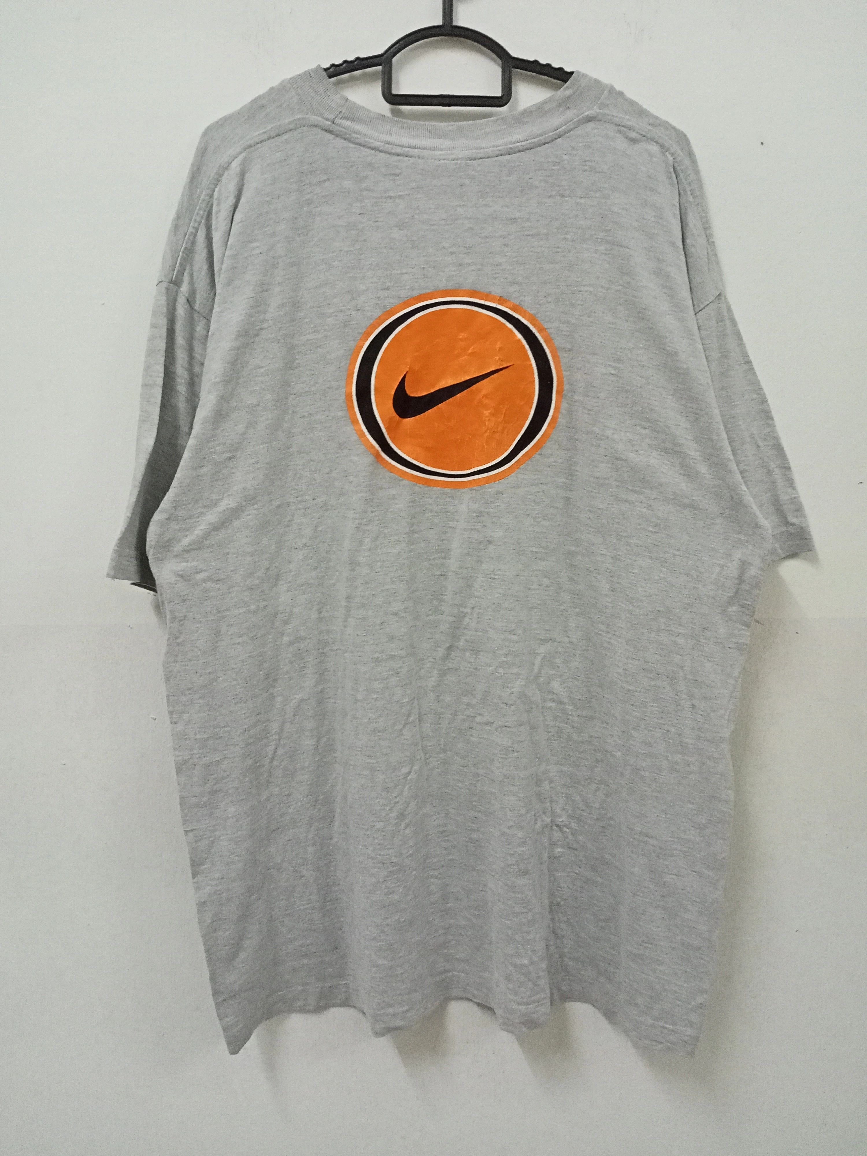Nike Vintage Nike Swoosh T- shirt Size US M / EU 48-50 / 2 - 2 Thumbnail
