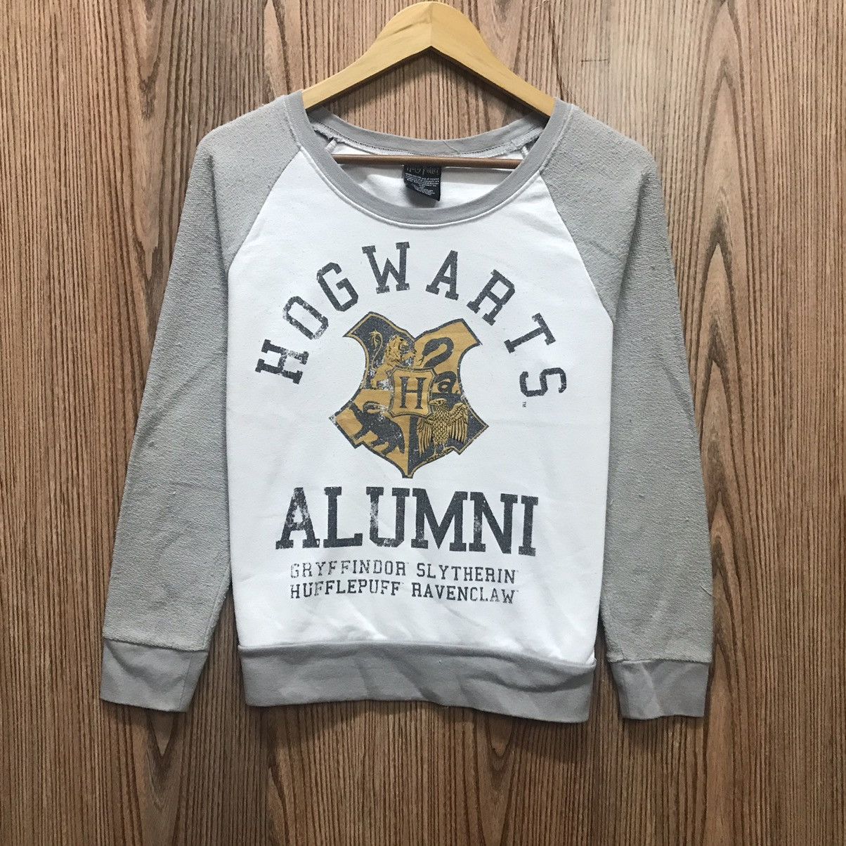 Japanese Brand × Vintage Vintage Harry Potter Sweatshirt Big Logo Hogwarts Alumni Size US S / EU 44-46 / 1 - 1 Thumbnail
