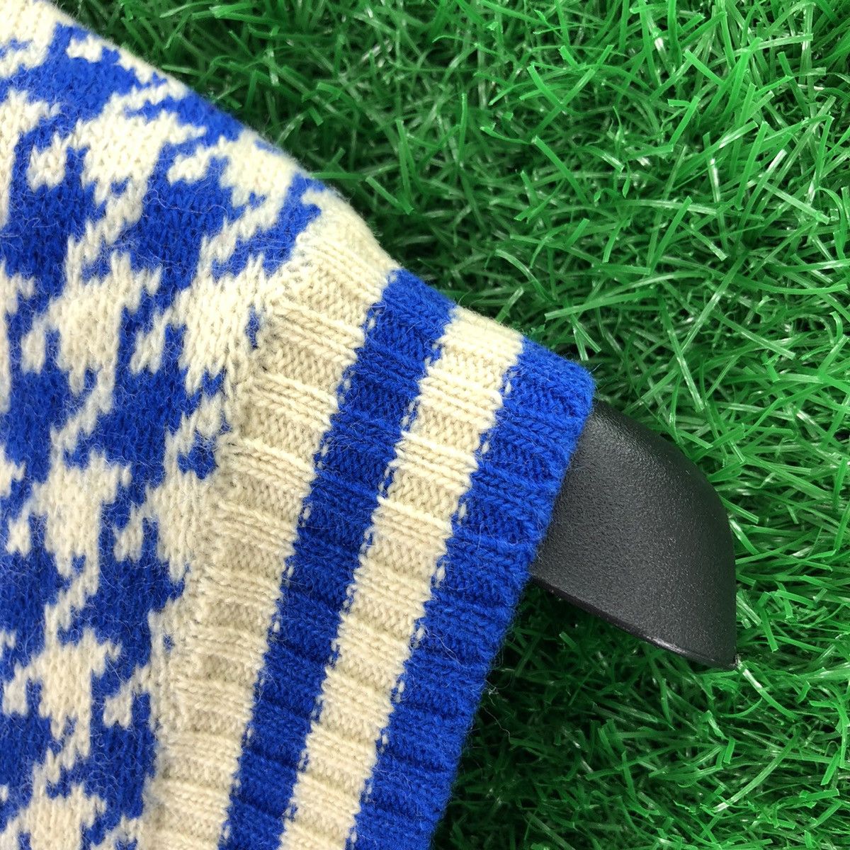 Aran Isles Knitwear Vintage 80's Knit Blue Houndstooth Vest by Madame Hanai Size US XXS / EU 40 - 7 Thumbnail