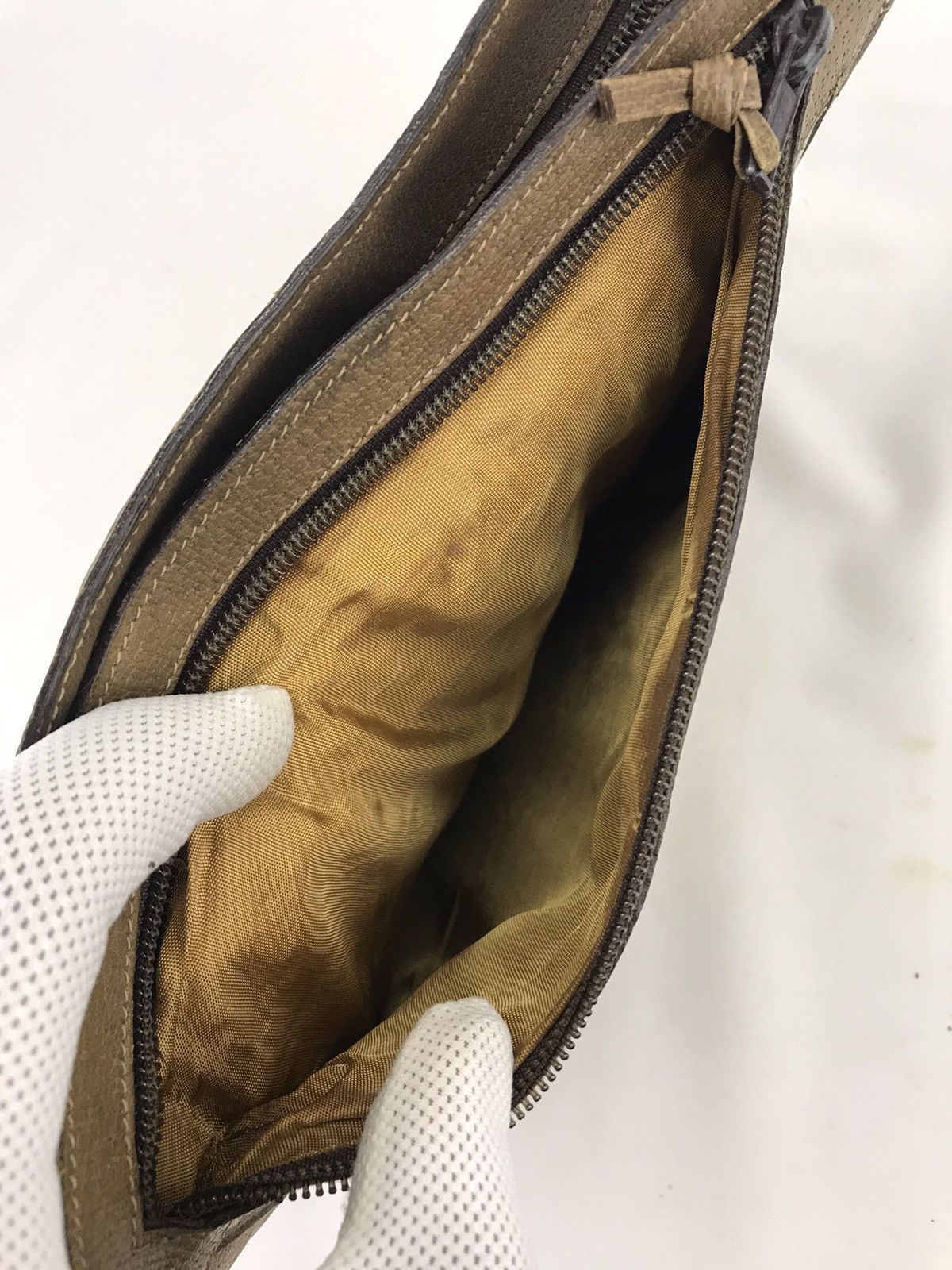Gucci Authentic Gucci Plus Cluthbag pochette Size ONE SIZE - 17 Thumbnail