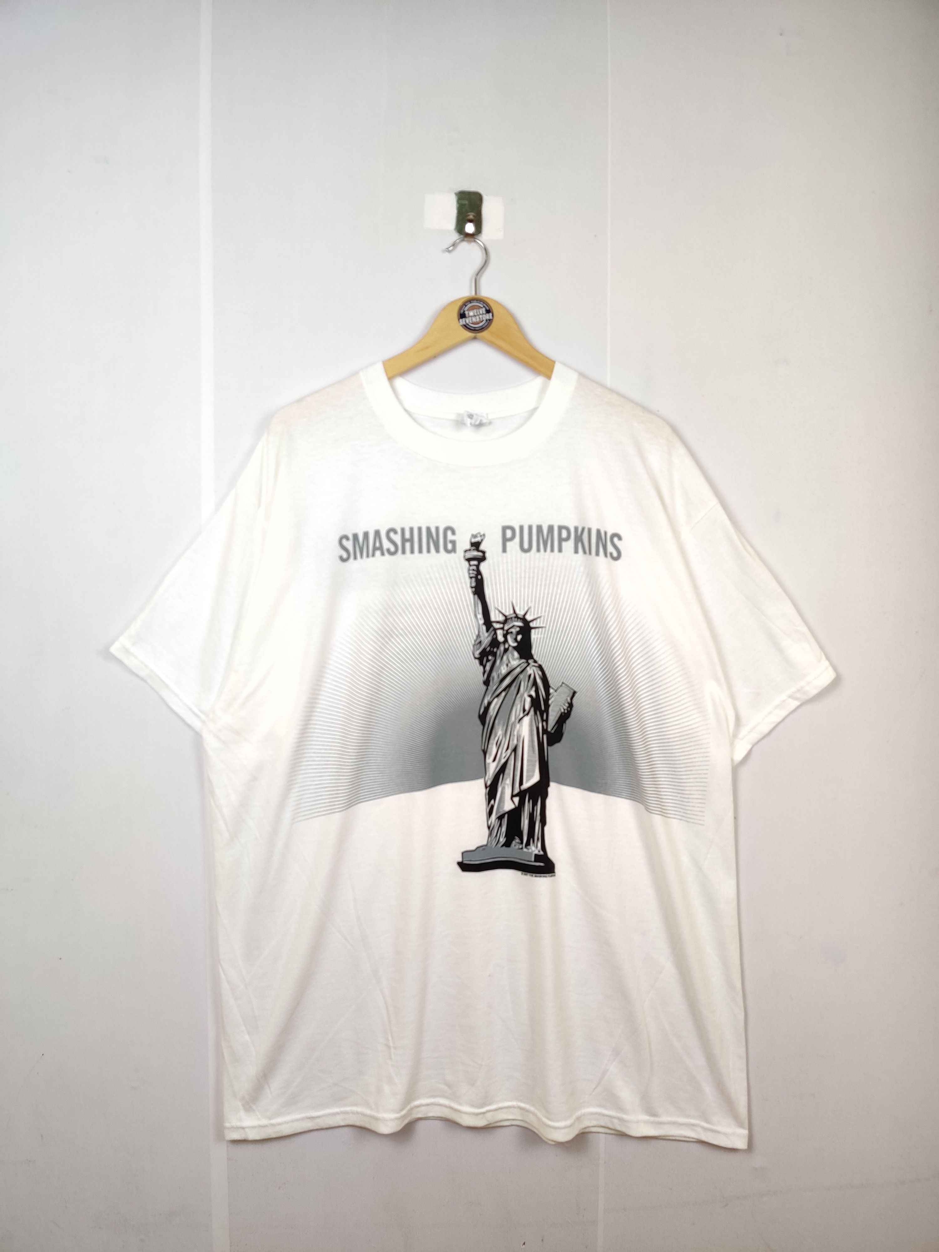 Band Tees Vintage Smashing Pumpkins Tour Band Tee Tshirt Size US XXL / EU 58 / 5 - 1 Thumbnail