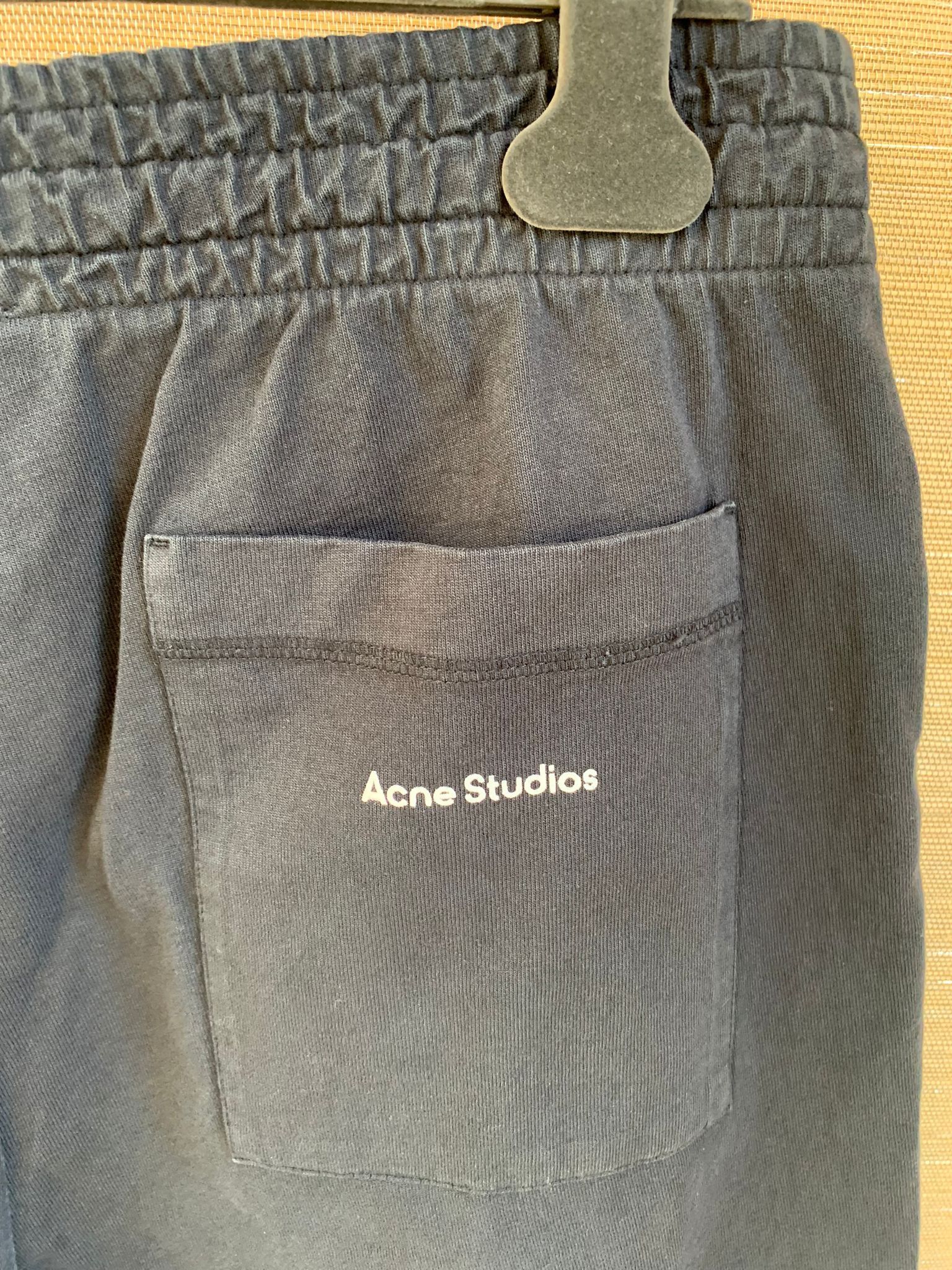 Acne Studios Logo Sweat Shorts in Black Size US 36 / EU 52 - 3 Thumbnail