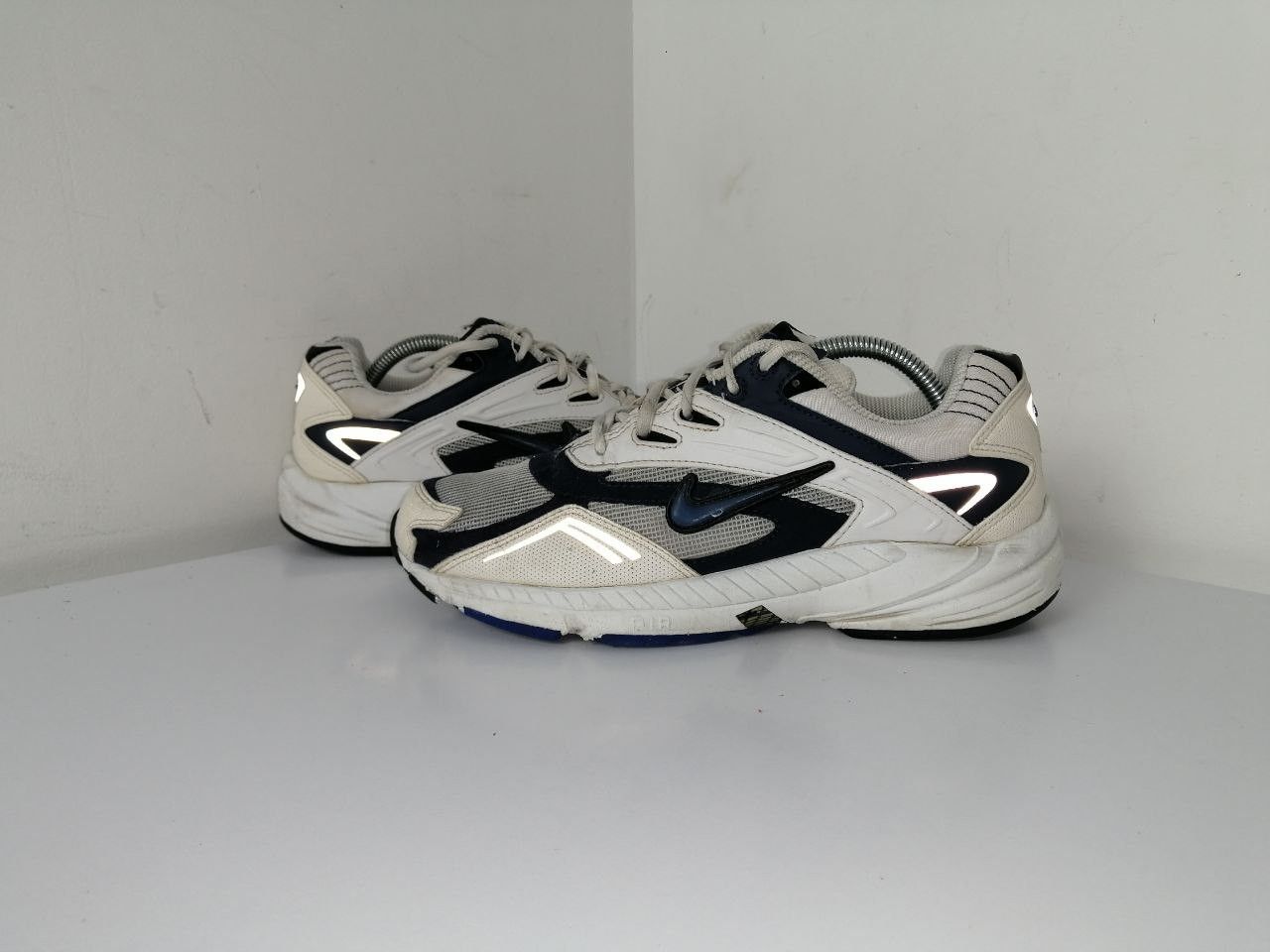Nike Vintage nike sneakers 2001 Size US 9.5 / EU 42-43 - 4 Thumbnail
