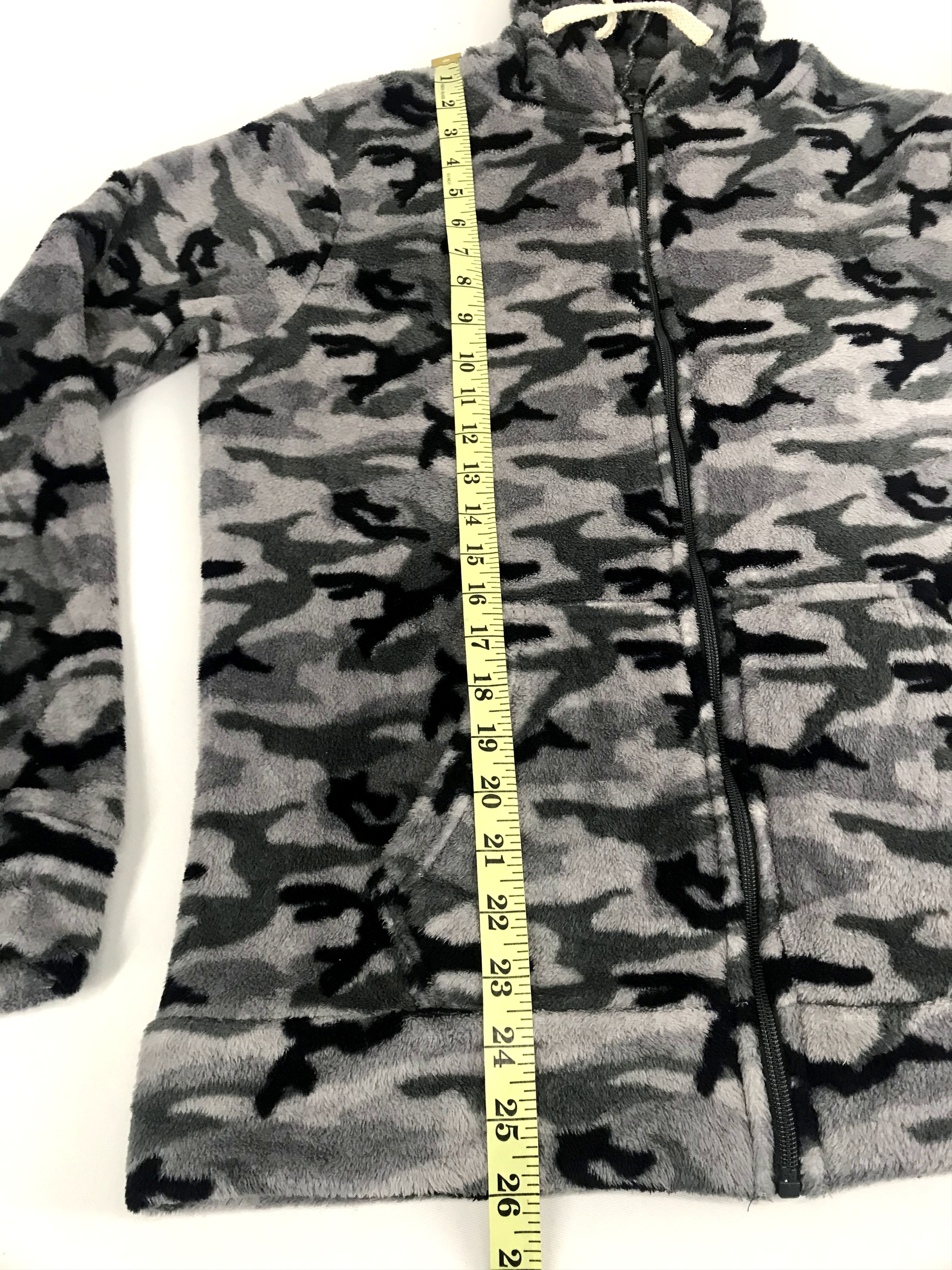 Japanese Brand Vintage Camouflage Style Fleece Hoodie Jacket Shirt Size US M / EU 48-50 / 2 - 9 Thumbnail