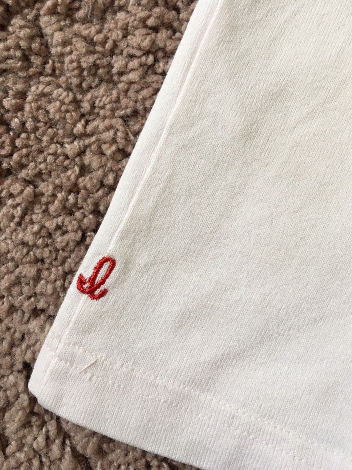 Japanese Brand soft pink embroided tee Size US L / EU 52-54 / 3 - 7 Thumbnail