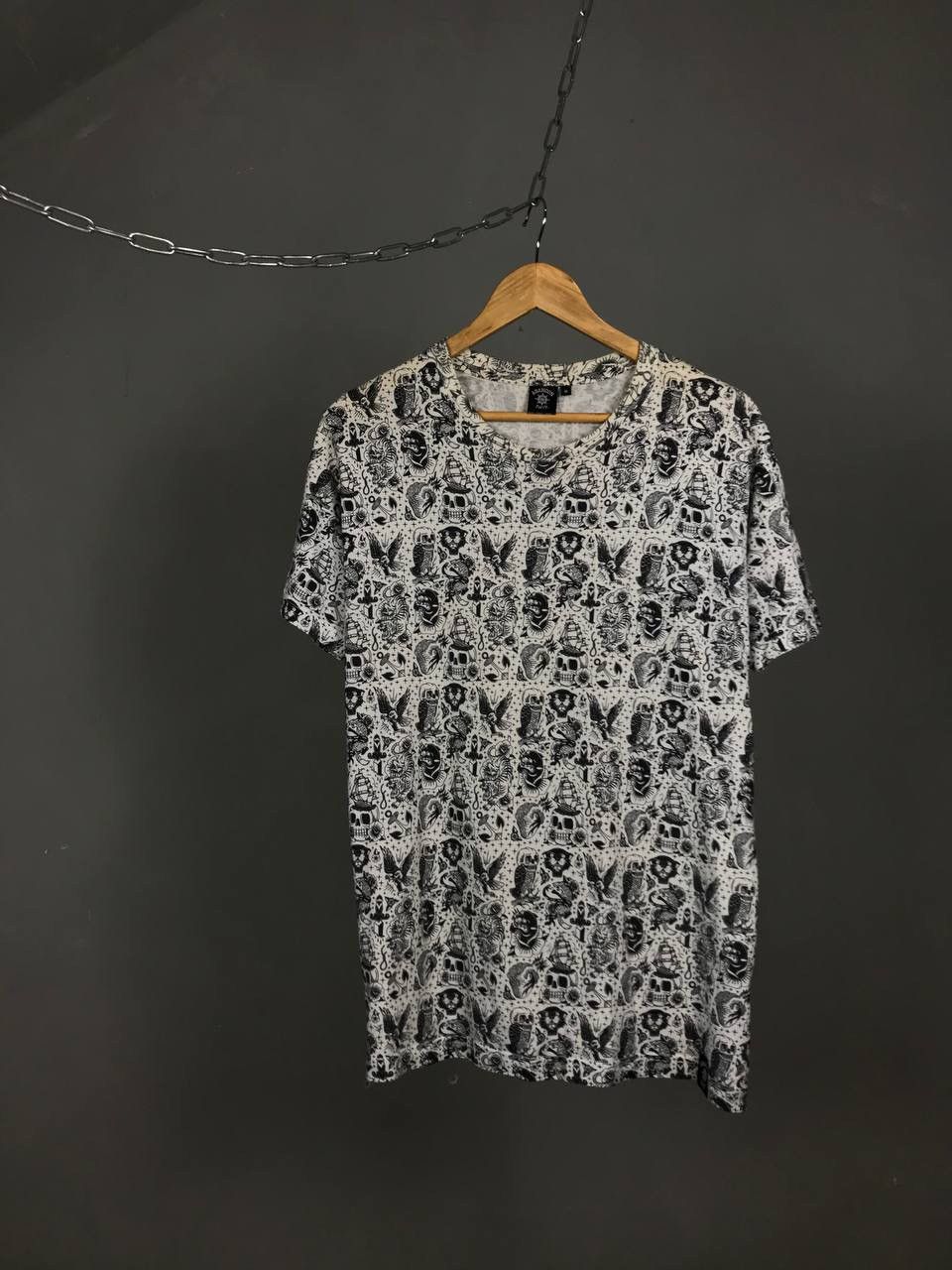 Other Abandon ship streetwear monogram overprinted tee Size US M / EU 48-50 / 2 - 1 Thumbnail