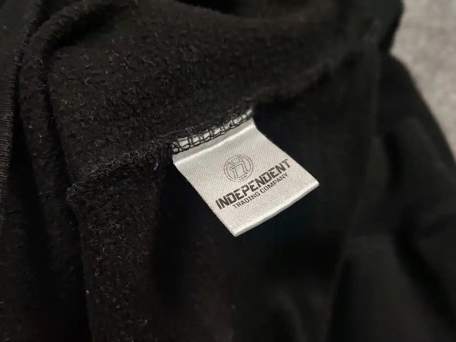 Odd Future Vintage Odd Future Donut ofwgkta Logo Black Hoodie Size US S / EU 44-46 / 1 - 9 Thumbnail