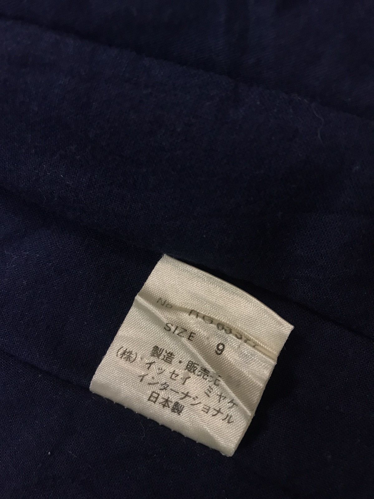 Designer × Issey Miyake × Japanese Brand Vintage I.S Issey Miyake Trench Coat Double Breasted Jacket Size US L / EU 52-54 / 3 - 10 Thumbnail