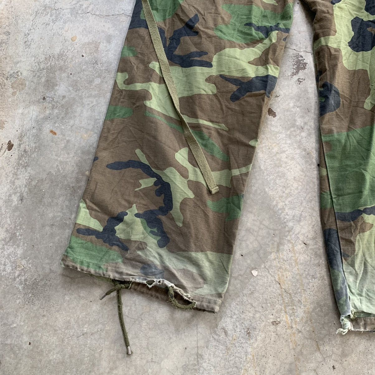 Avirex Vintage Thrashed Distressed US Army Camo Bondage Cargo Pant Size US 30 / EU 46 - 4 Thumbnail