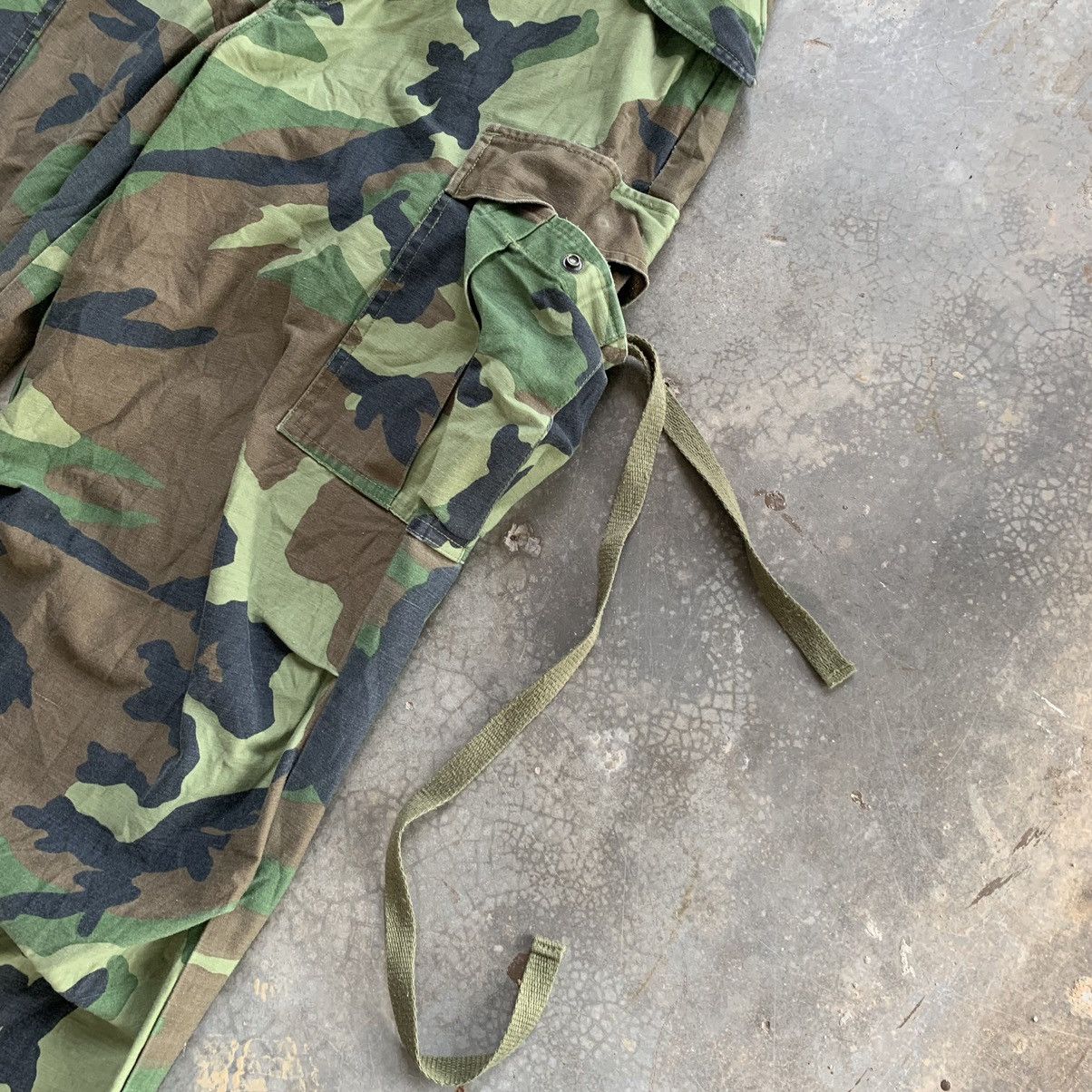 Avirex Vintage Thrashed Distressed US Army Camo Bondage Cargo Pant Size US 30 / EU 46 - 3 Thumbnail