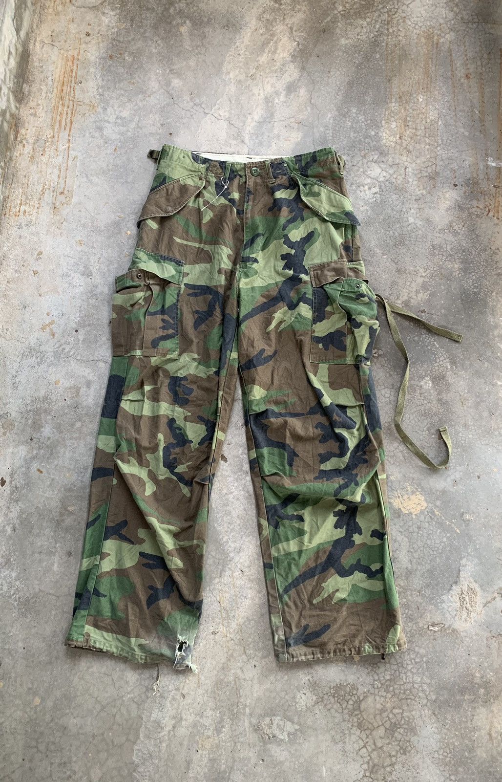 Avirex Vintage Thrashed Distressed US Army Camo Bondage Cargo Pant Size US 30 / EU 46 - 2 Thumbnail