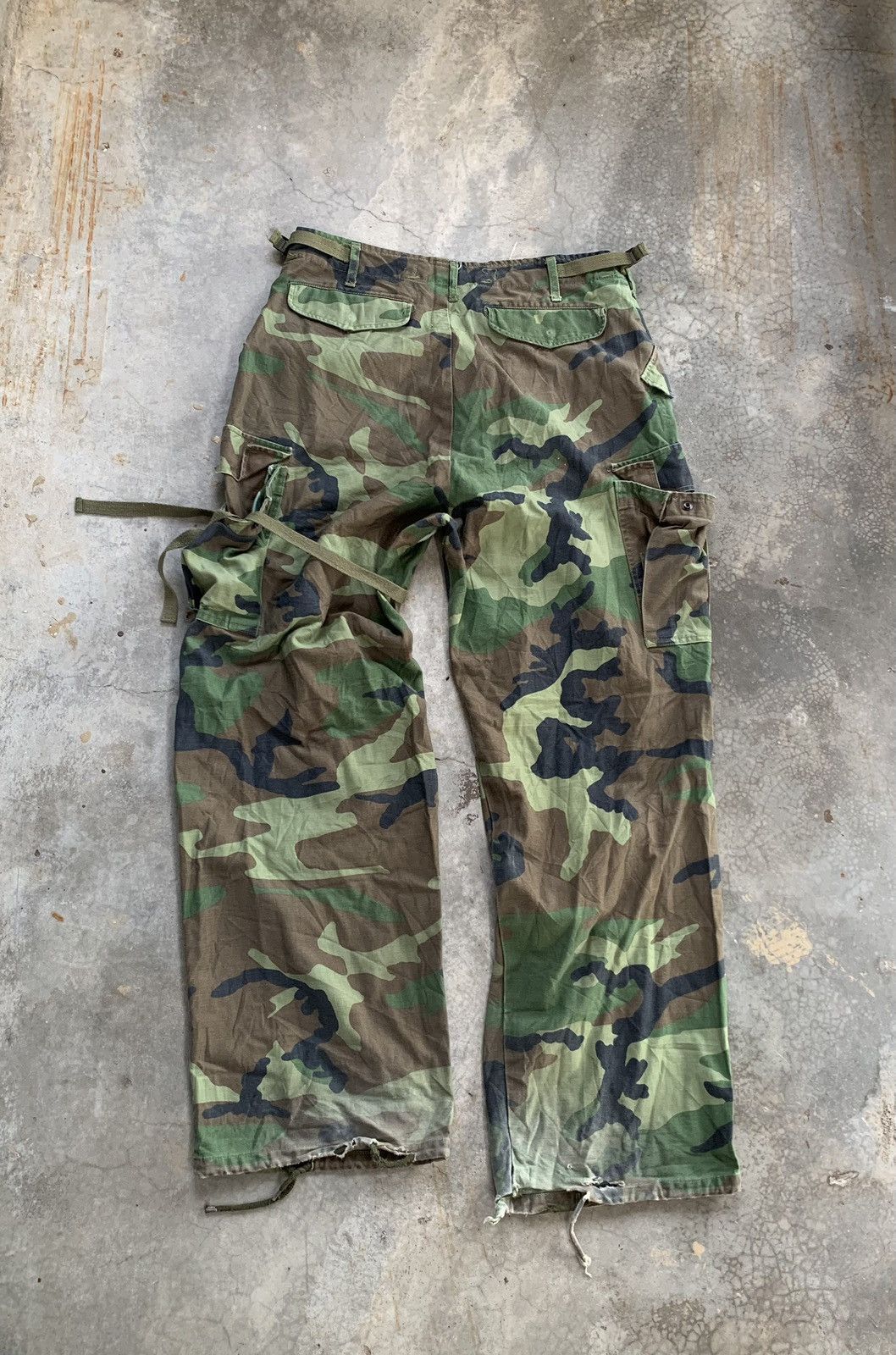 Avirex Vintage Thrashed Distressed US Army Camo Bondage Cargo Pant Size US 30 / EU 46 - 1 Thumbnail