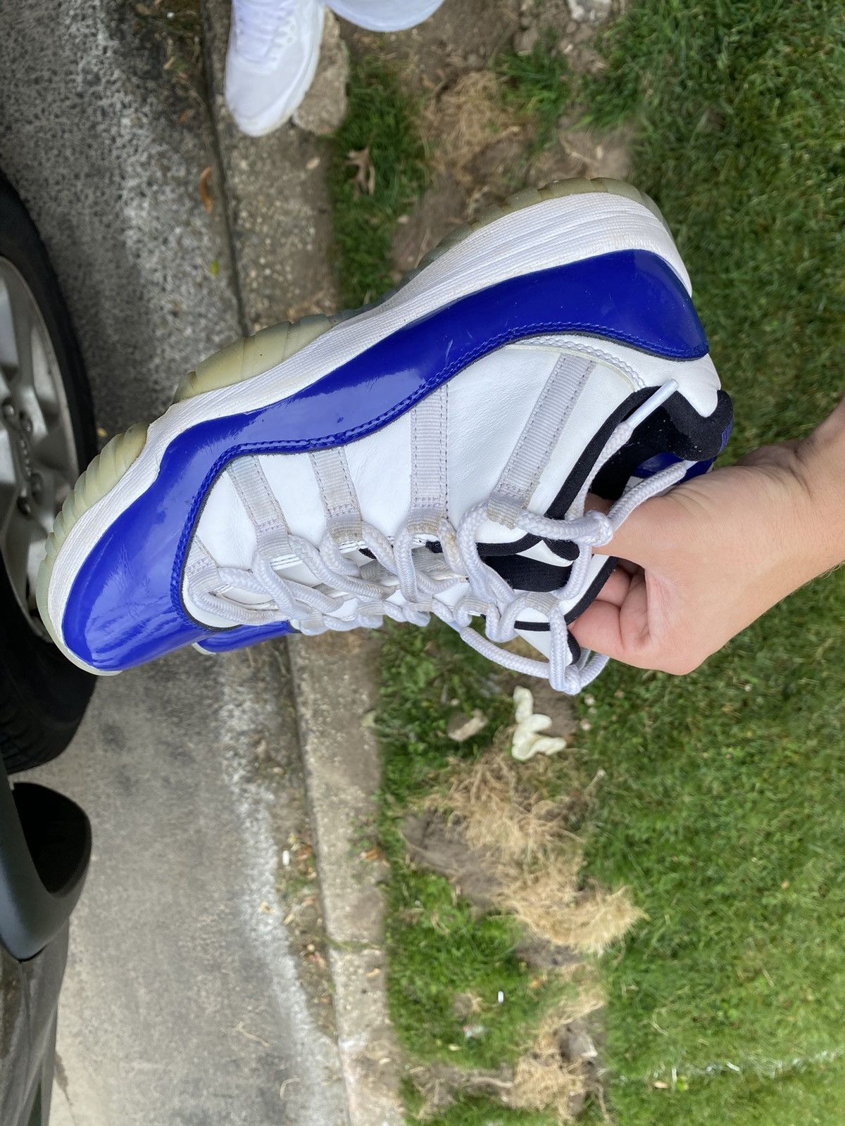 Jordan Brand White concord 11s Size US 8 / EU 41 - 2 Thumbnail