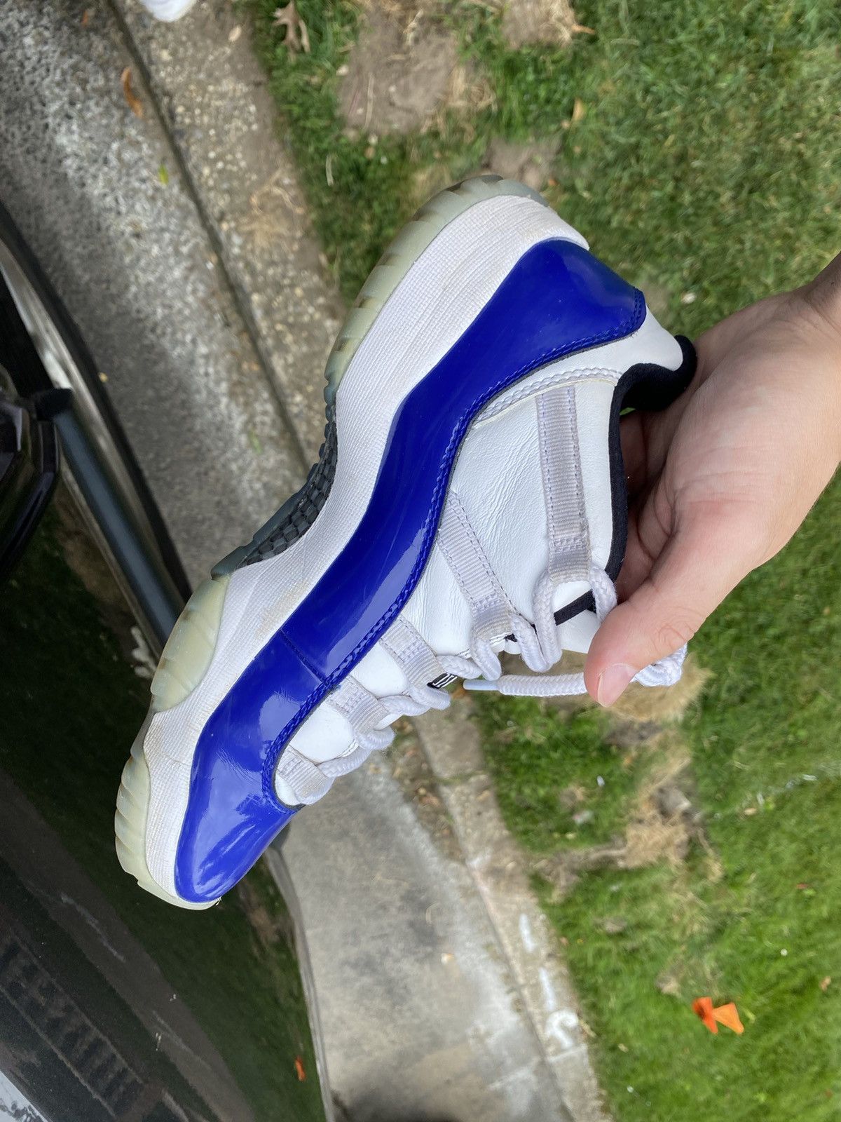 Jordan Brand White concord 11s Size US 8 / EU 41 - 7 Thumbnail