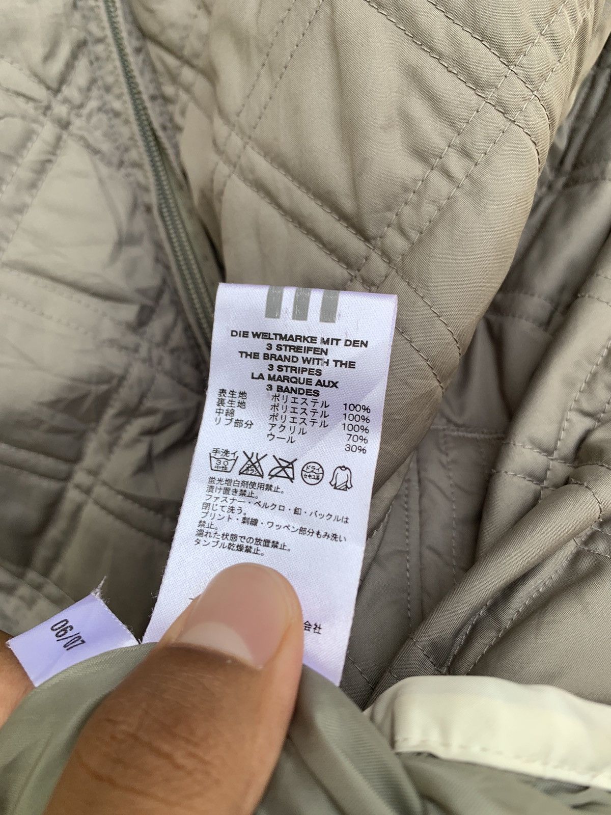 Adidas 👹ADIDAS LIGHT PUFFER JACKET Size US S / EU 44-46 / 1 - 9 Thumbnail