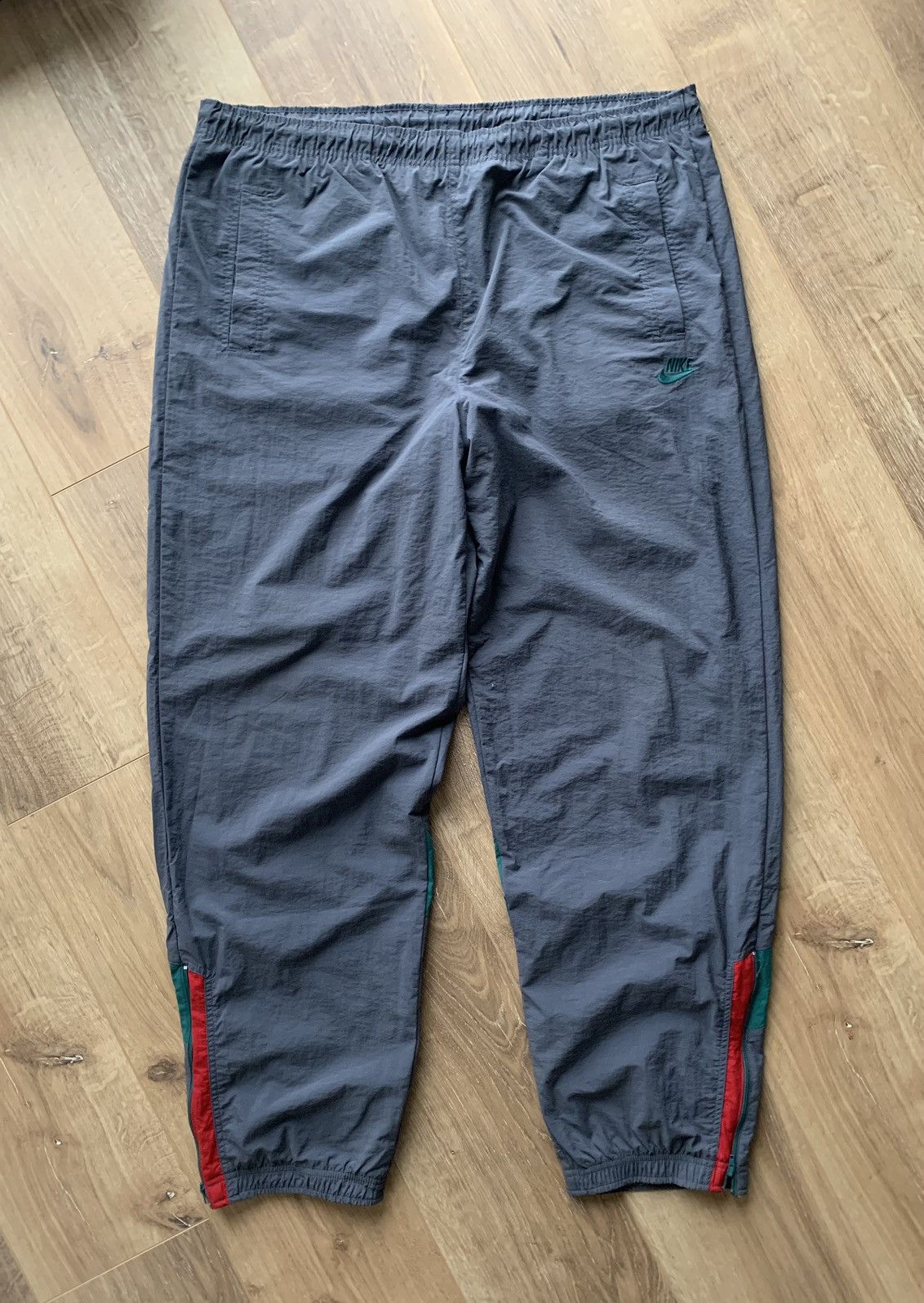 Vintage Vintage Nike Embroidered swoosh sweatpants Size US 36 / EU 52 - 2 Thumbnail
