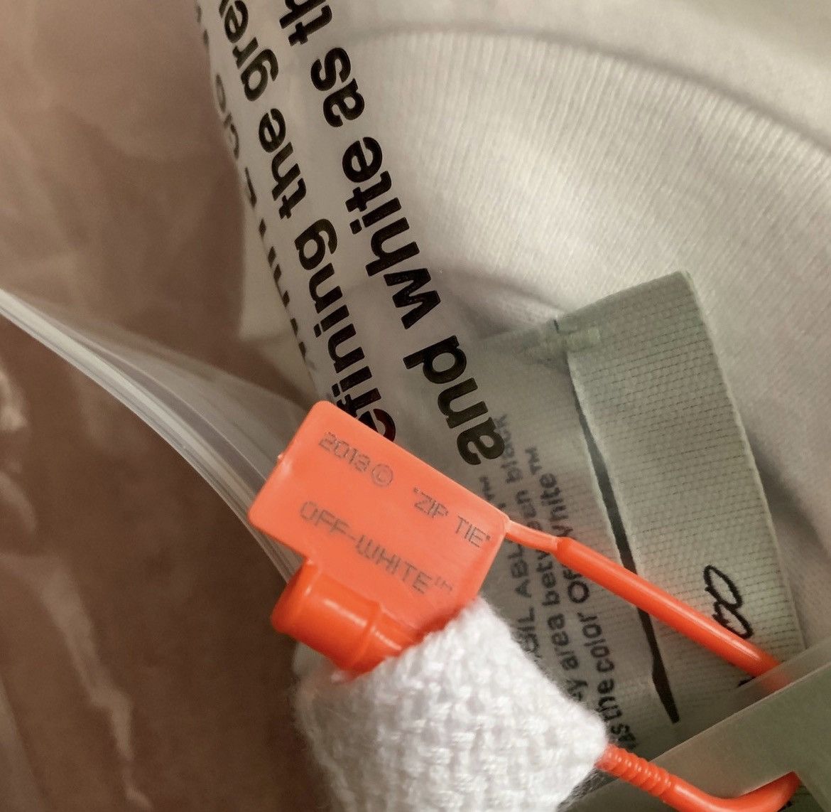 Futura × Off-White Alien T-Shirt Size US S / EU 44-46 / 1 - 10 Thumbnail