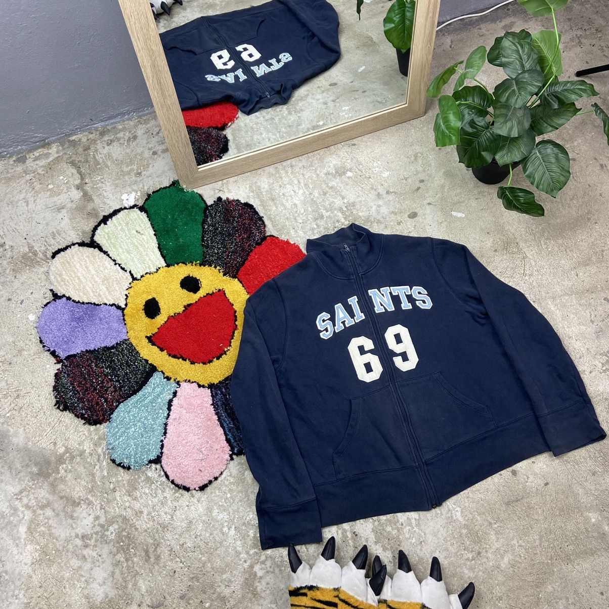 Vintage 1990s SAINTS 69 VINTAGE FADED BOXY FIT ZIP SWEATSHIRT Size US L / EU 52-54 / 3 - 3 Thumbnail