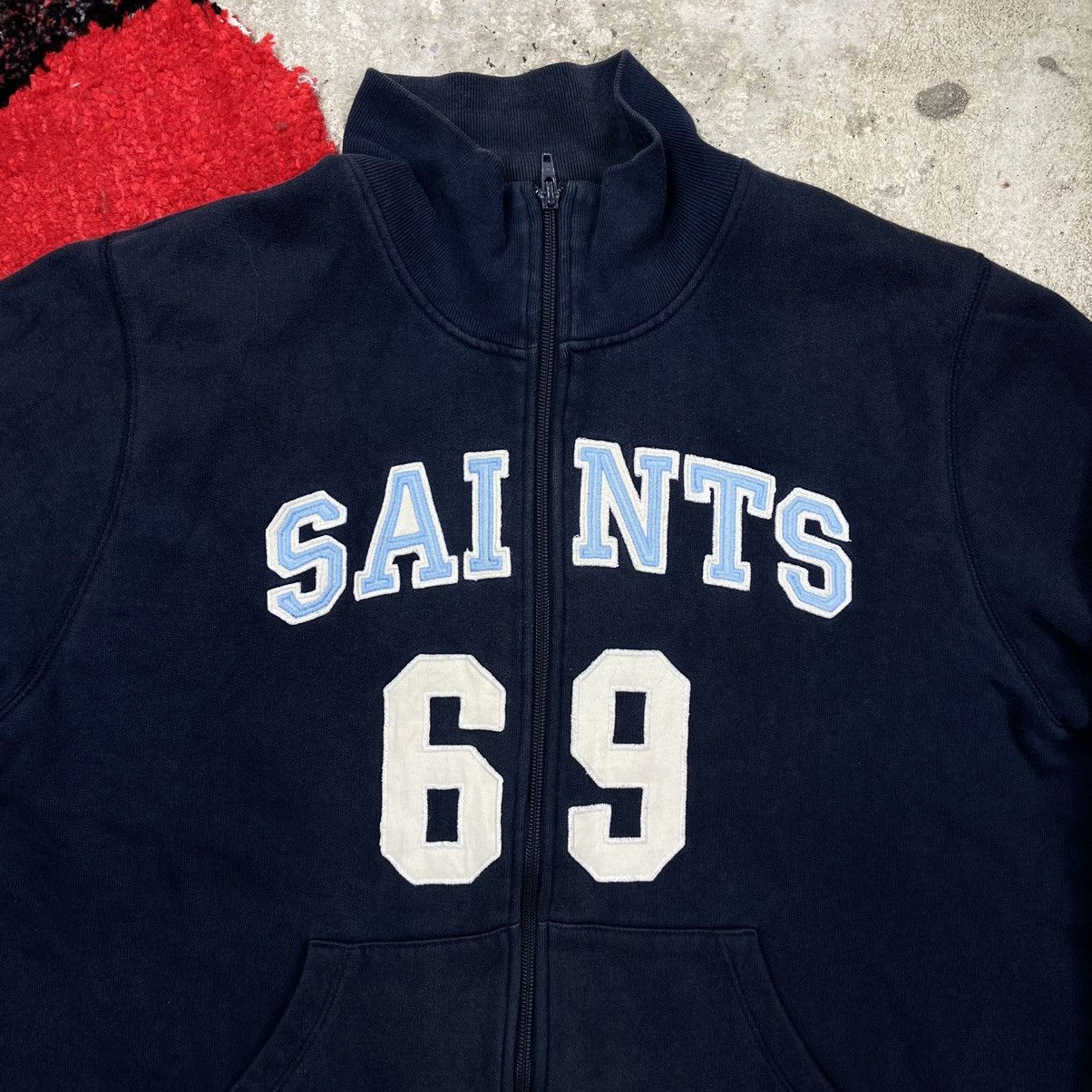 Vintage 1990s SAINTS 69 VINTAGE FADED BOXY FIT ZIP SWEATSHIRT Size US L / EU 52-54 / 3 - 1 Thumbnail
