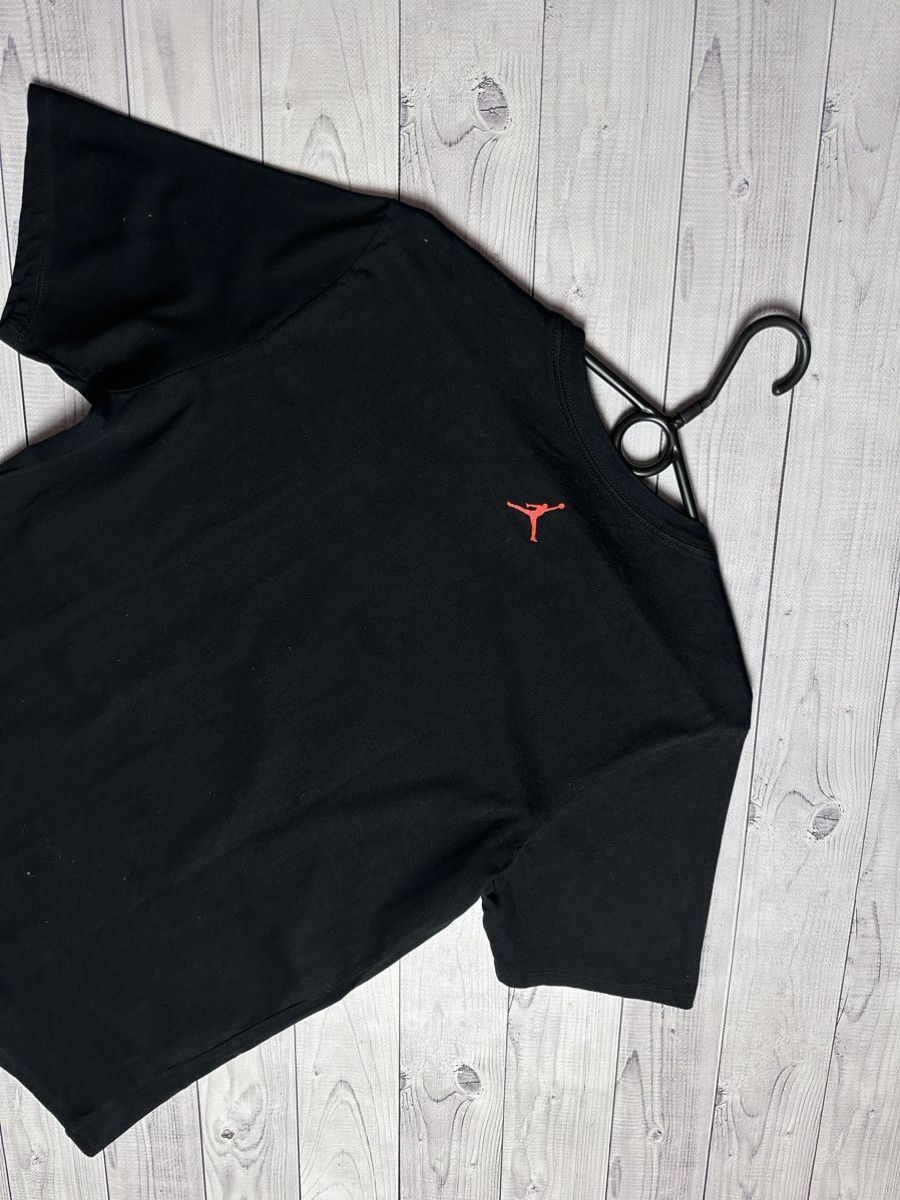 Cartoon Network × Jordan Brand Jordan x Looney Tunes tee rare size S/M Size US M / EU 48-50 / 2 - 4 Thumbnail