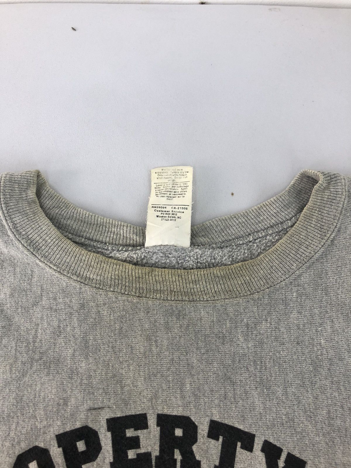 Champion × Vintage 90s Champion Property Of XXL Pella Windows Spell Out Size US XXL / EU 58 / 5 - 11 Thumbnail