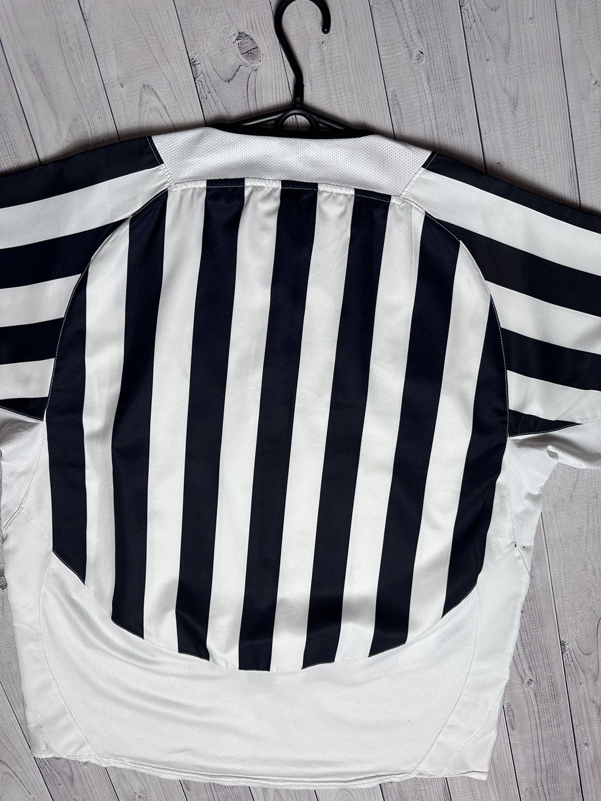 Nike × Vintage Vintage Nike Juventus soccer jersey size XL Size US XL / EU 56 / 4 - 6 Thumbnail