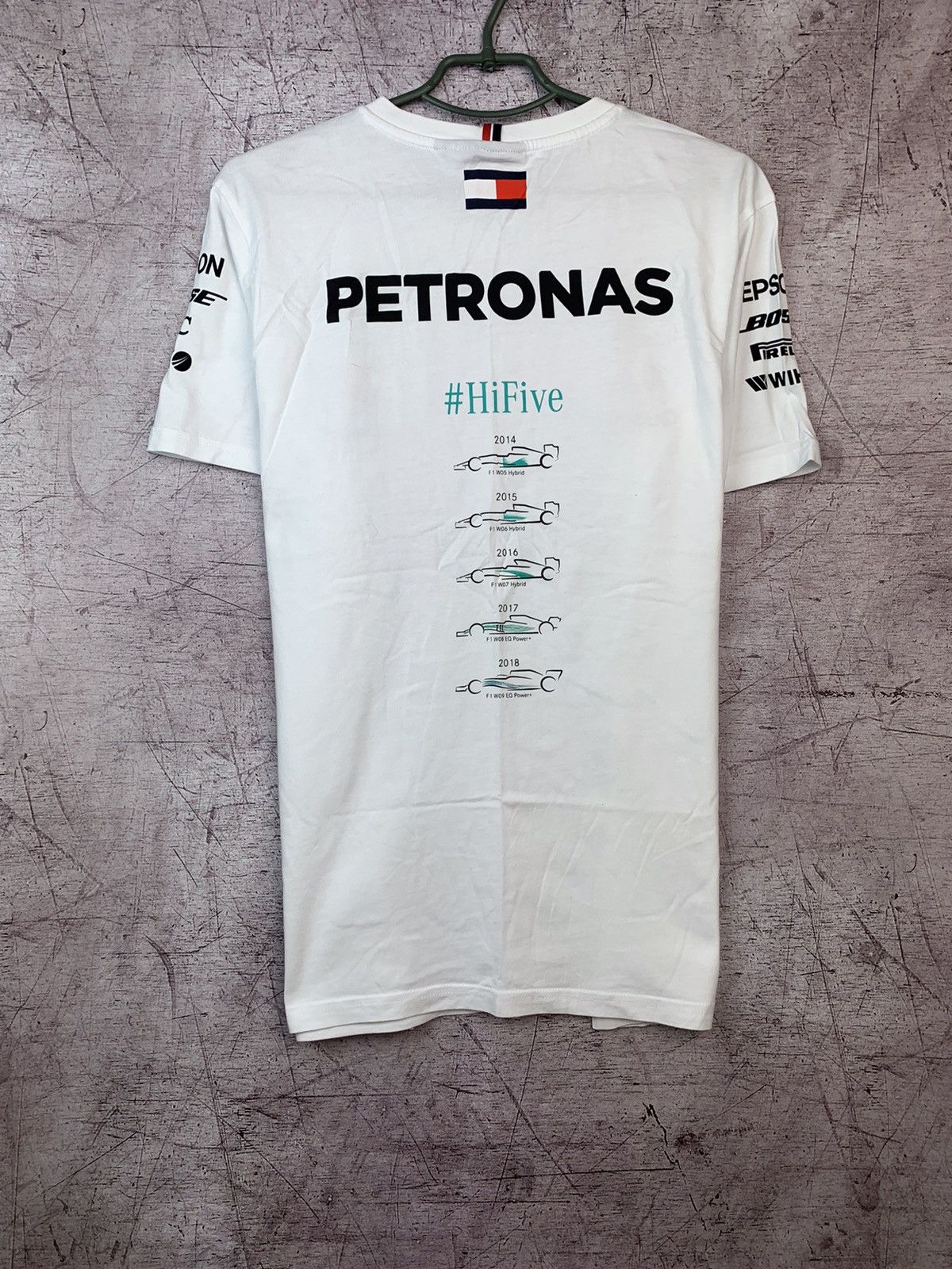 Formula 1 × Mercedes-Benz Mercedes Benz Amg Tommy Hilfiger Petronas Team T shirt Size US XL / EU 56 / 4 - 8 Thumbnail