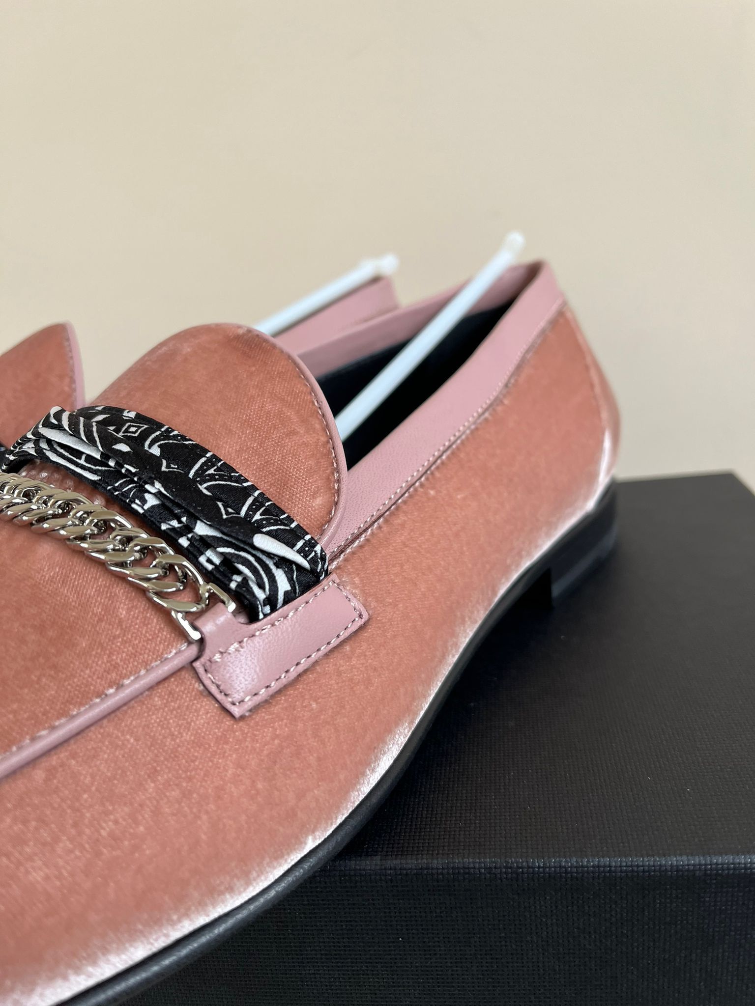Amiri Bandana Chain Velvet Loafer in Salmon Size US 10 / EU 43 - 10 Thumbnail