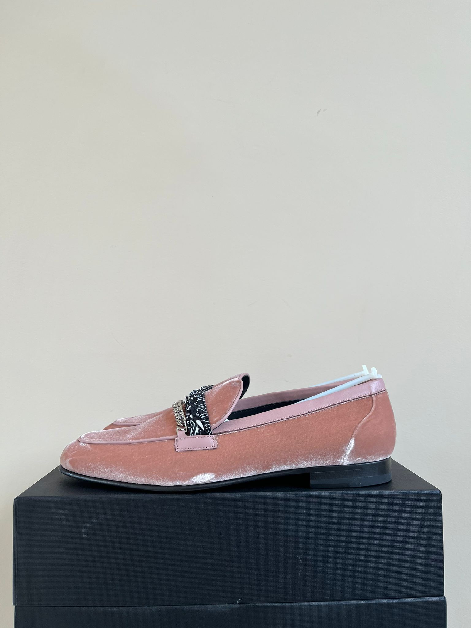 image of Amiri Bandana Chain Velvet Loafer In Salmon, Men's (Size 10)