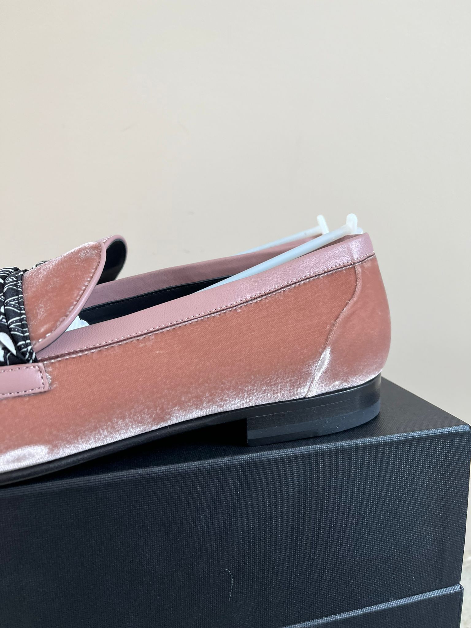 Amiri Bandana Chain Velvet Loafer in Salmon Size US 10 / EU 43 - 4 Thumbnail