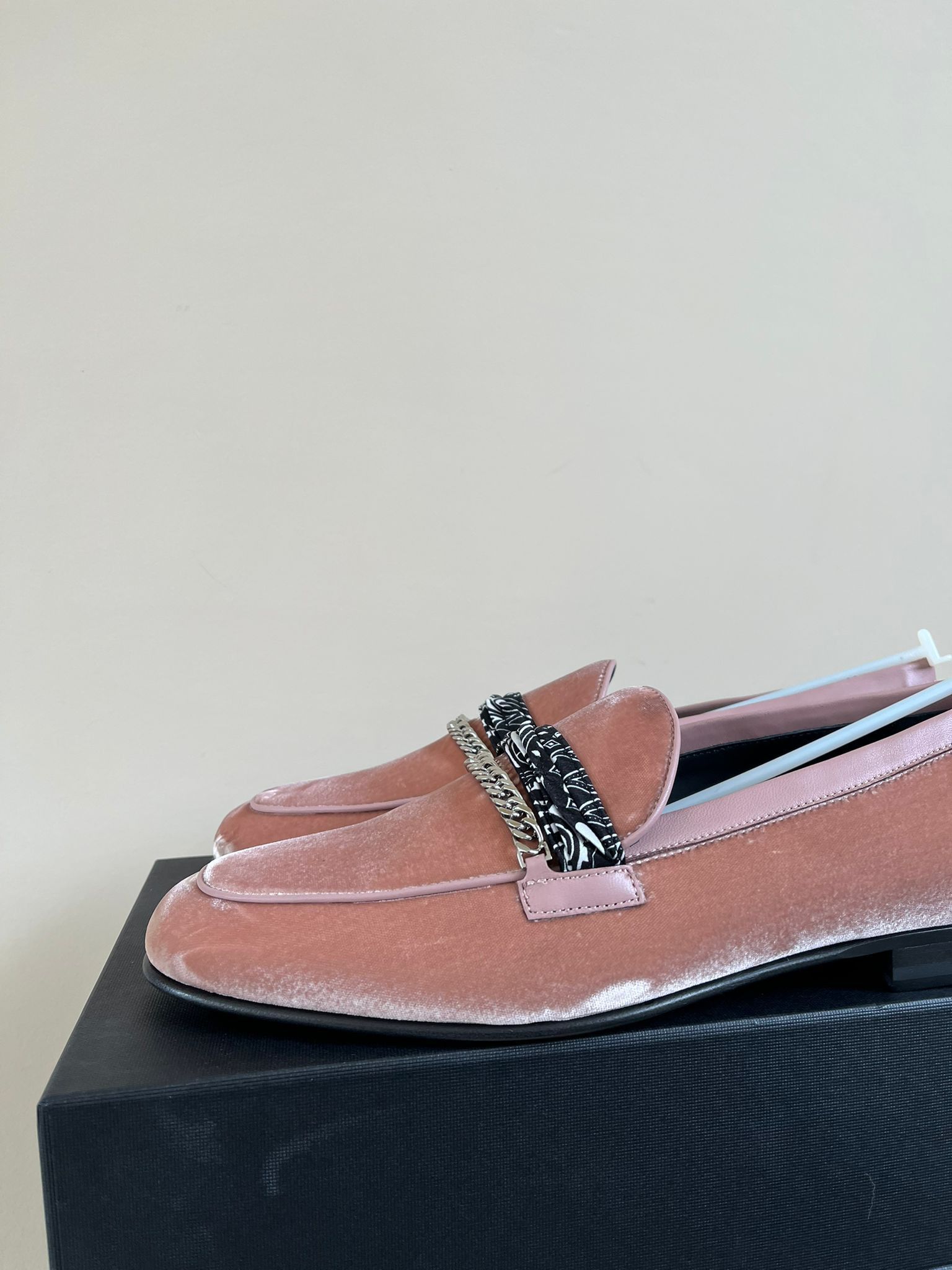Amiri Bandana Chain Velvet Loafer in Salmon Size US 10 / EU 43 - 2 Thumbnail