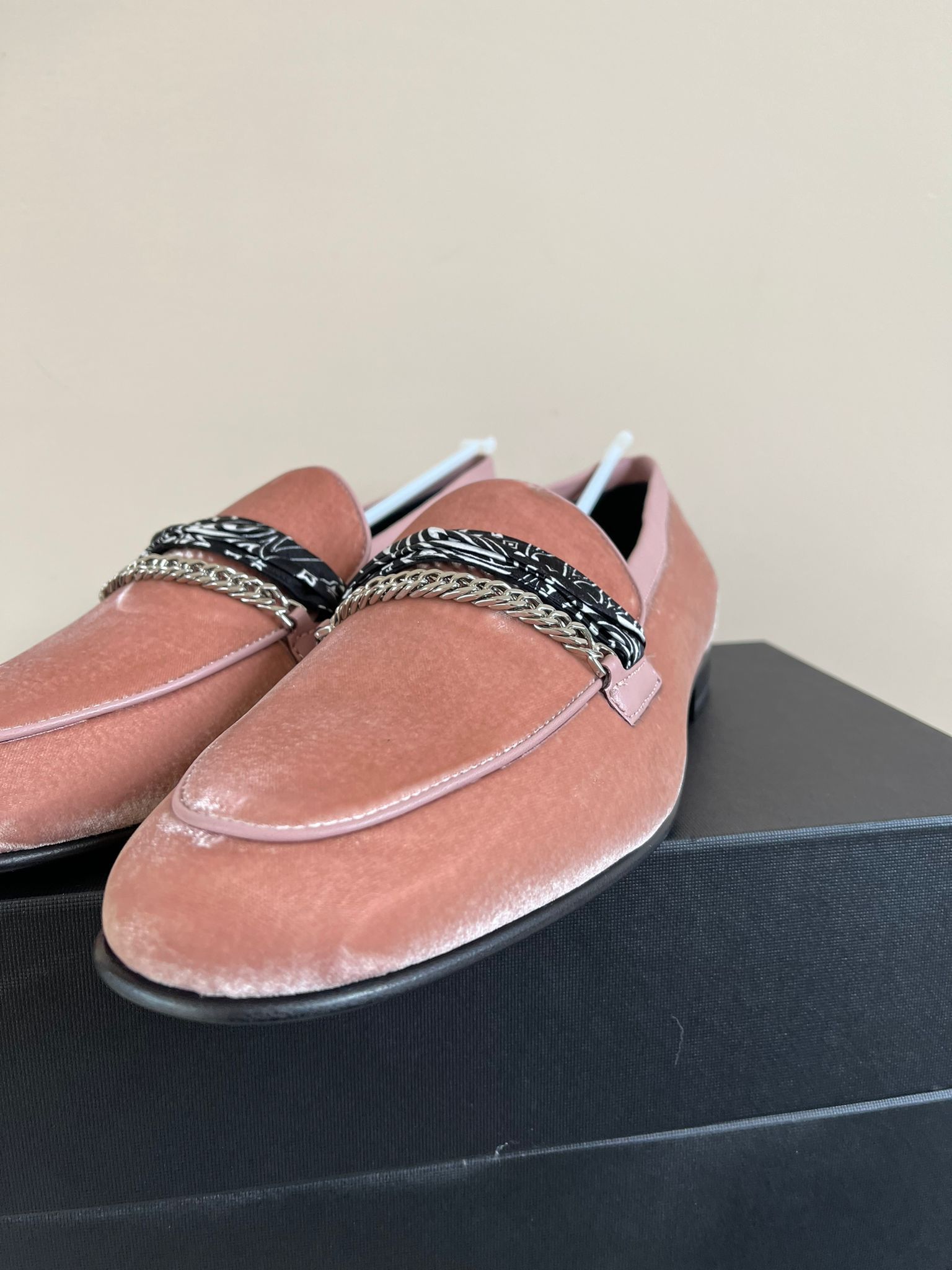 Amiri Bandana Chain Velvet Loafer in Salmon Size US 10 / EU 43 - 5 Thumbnail