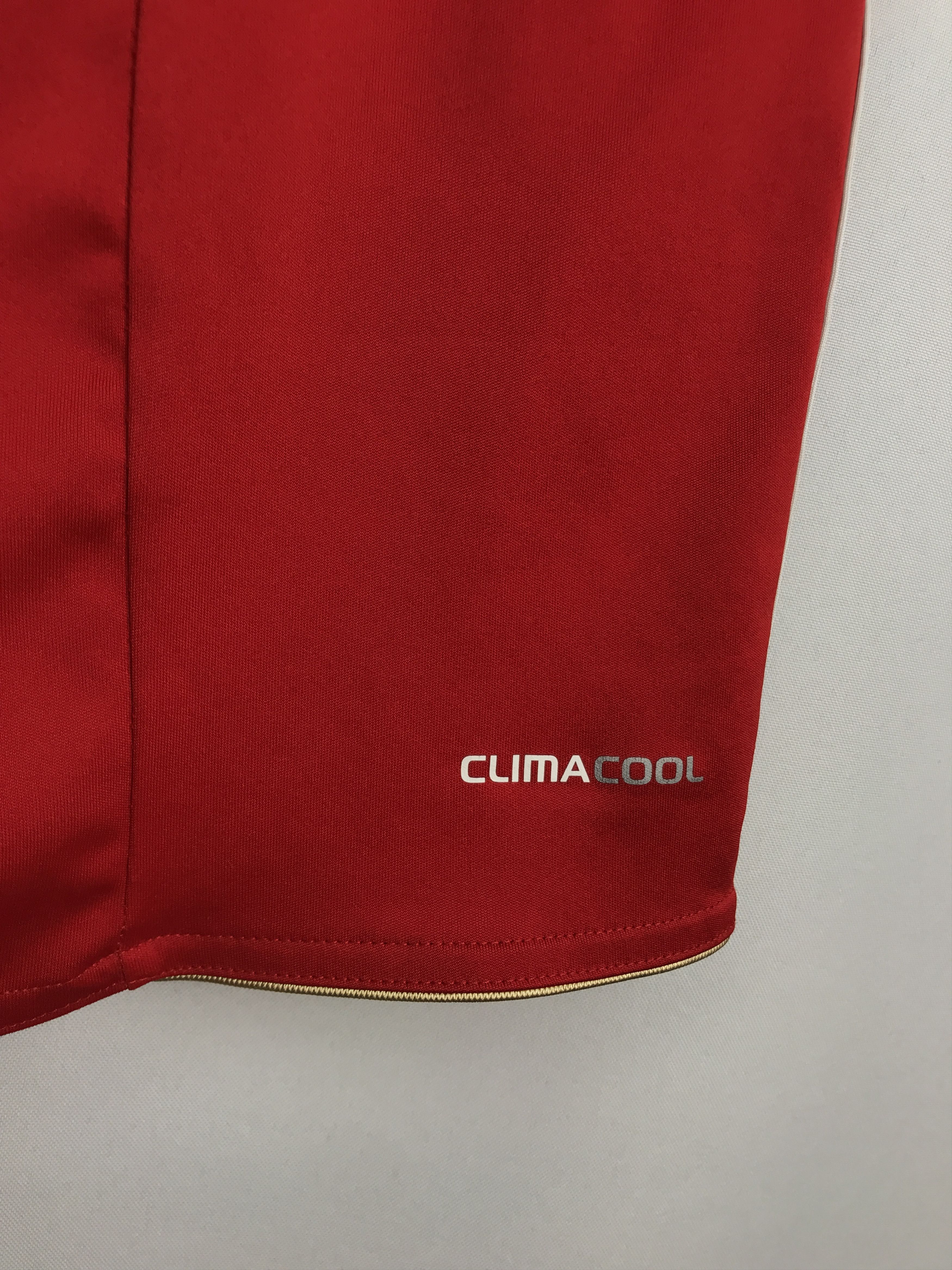 Adidas Liverpool Adidas Home Soccer Shorts Football Size US 34 / EU 50 - 8 Thumbnail