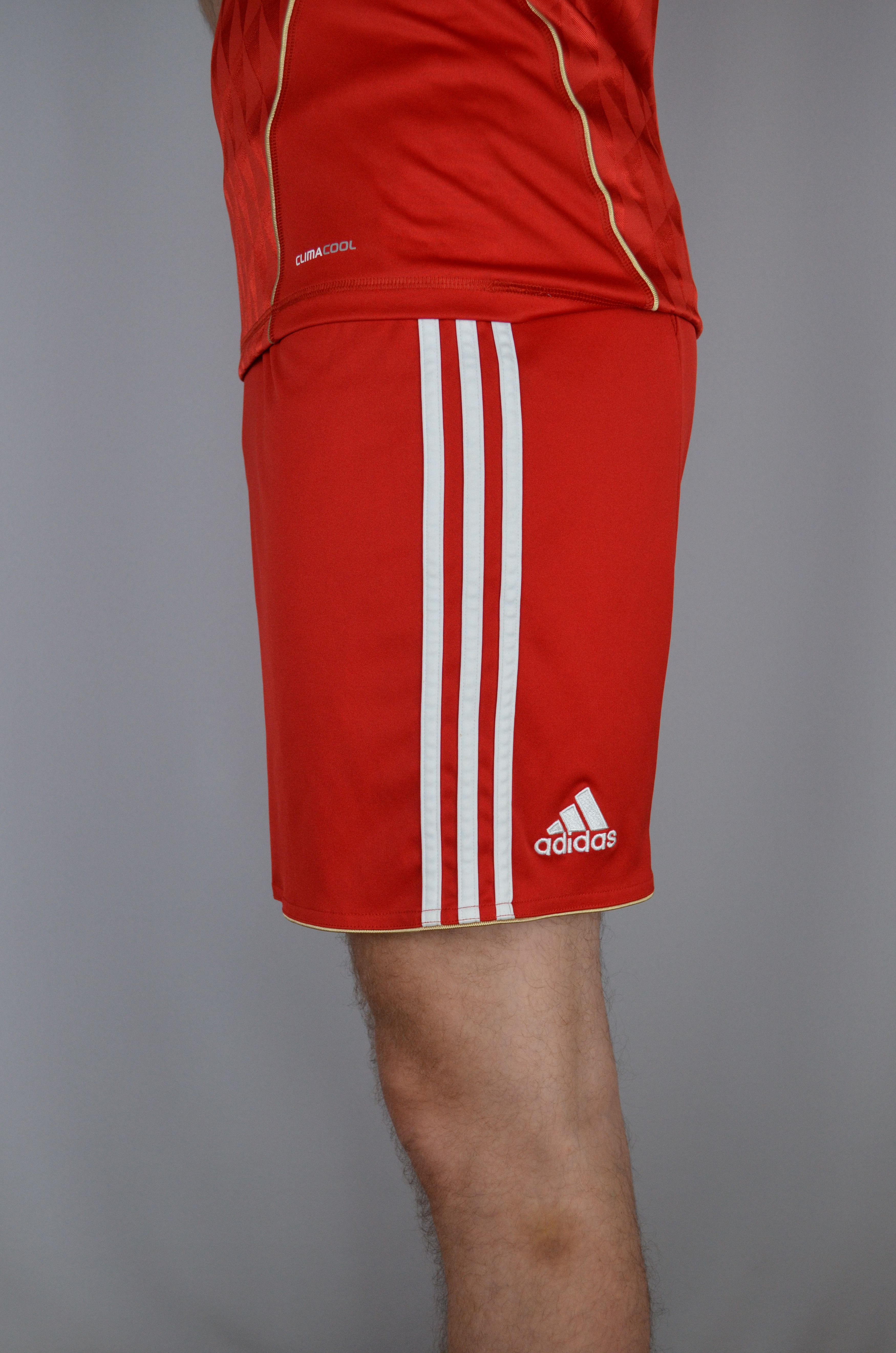 Adidas Liverpool Adidas Home Soccer Shorts Football Size US 34 / EU 50 - 4 Thumbnail