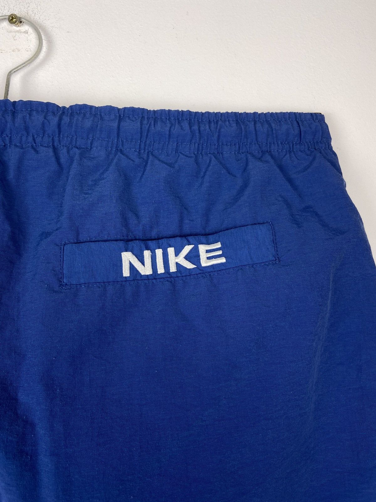 Nike 90s Vintage Nike Swoosh Logo Nylon Shorts Size US 32 / EU 48 - 15 Thumbnail