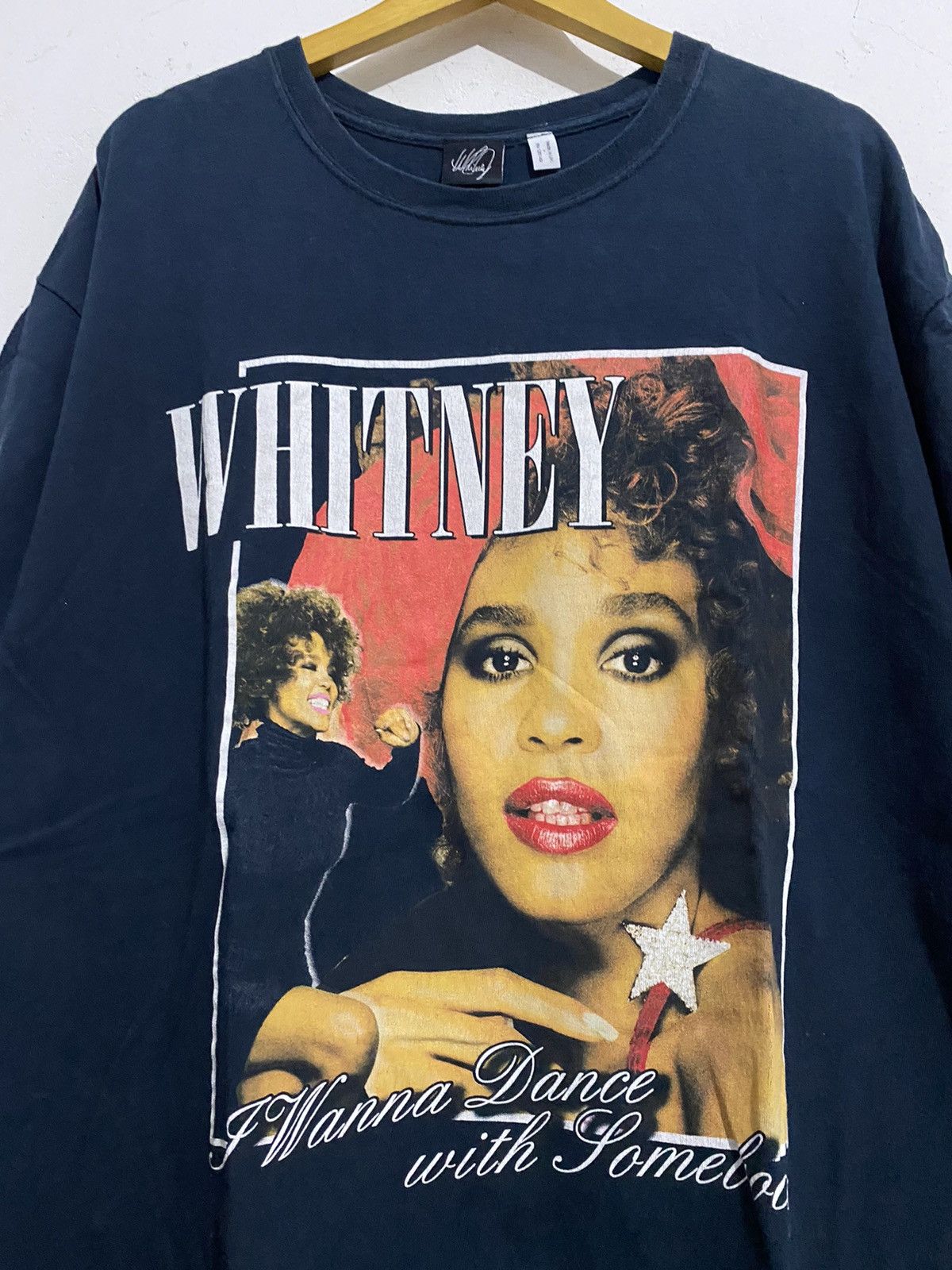 Band Tees Vintage Whitney Houston Size US XL / EU 56 / 4 - 2 Thumbnail