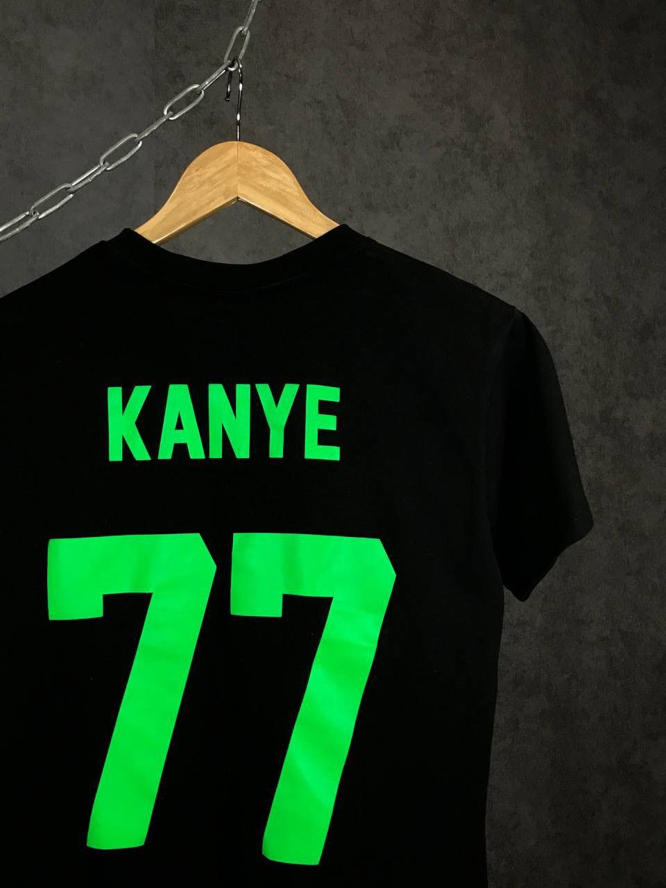 Les Artists Les Artist Kanye 77 streetwear tee Size US XS / EU 42 / 0 - 3 Thumbnail