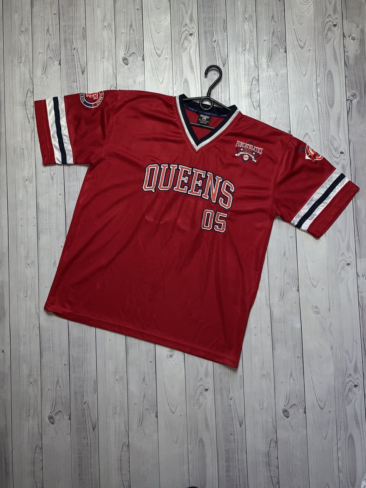 Fubu × Vintage Vintage jersey FUBU Queens size XL red rare Size US XL / EU 56 / 4 - 1 Thumbnail