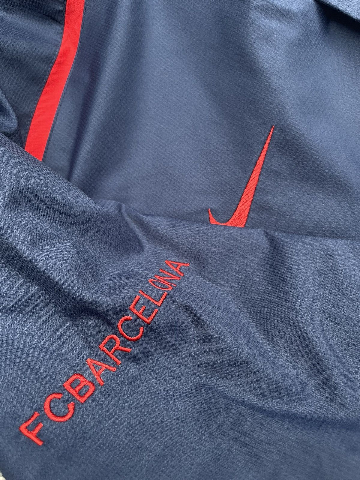 Nike Vintage NIKE FC Barcelona Jacket Size US L / EU 52-54 / 3 - 16 Thumbnail