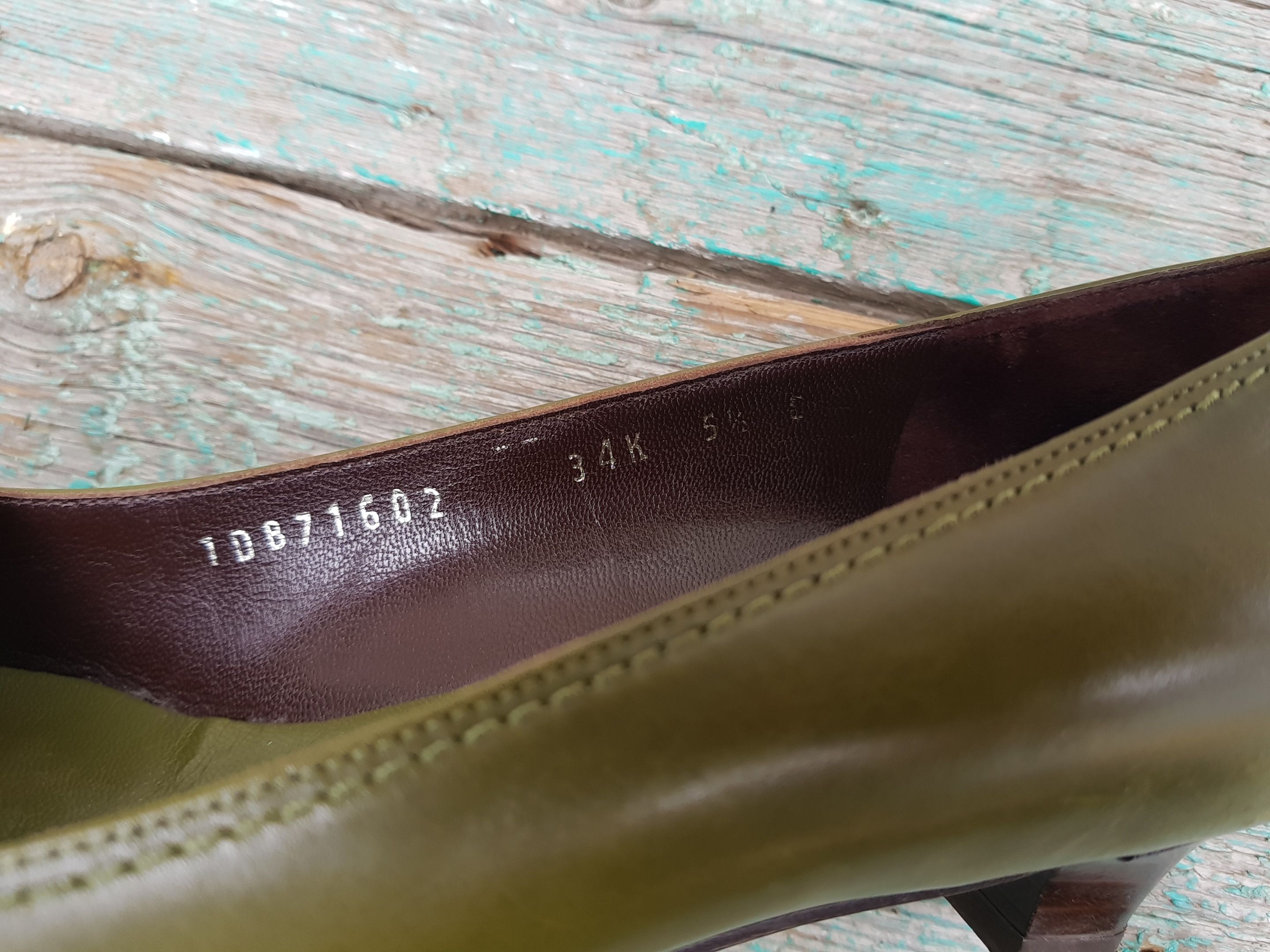 Salvatore Ferragamo Salvatore Ferragamo Leather Pumps Size US 5.5 / IT 35.5 - 6 Thumbnail