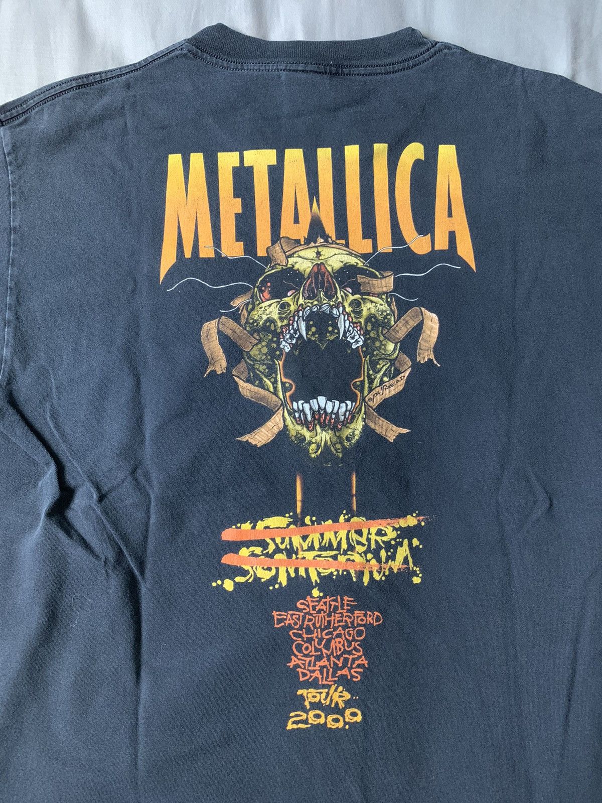 Band Tees × Metallica × Vintage Metallica Vintage Summer Sanitarium Tour 2000 Band Tee Rocky Size US L / EU 52-54 / 3 - 4 Thumbnail
