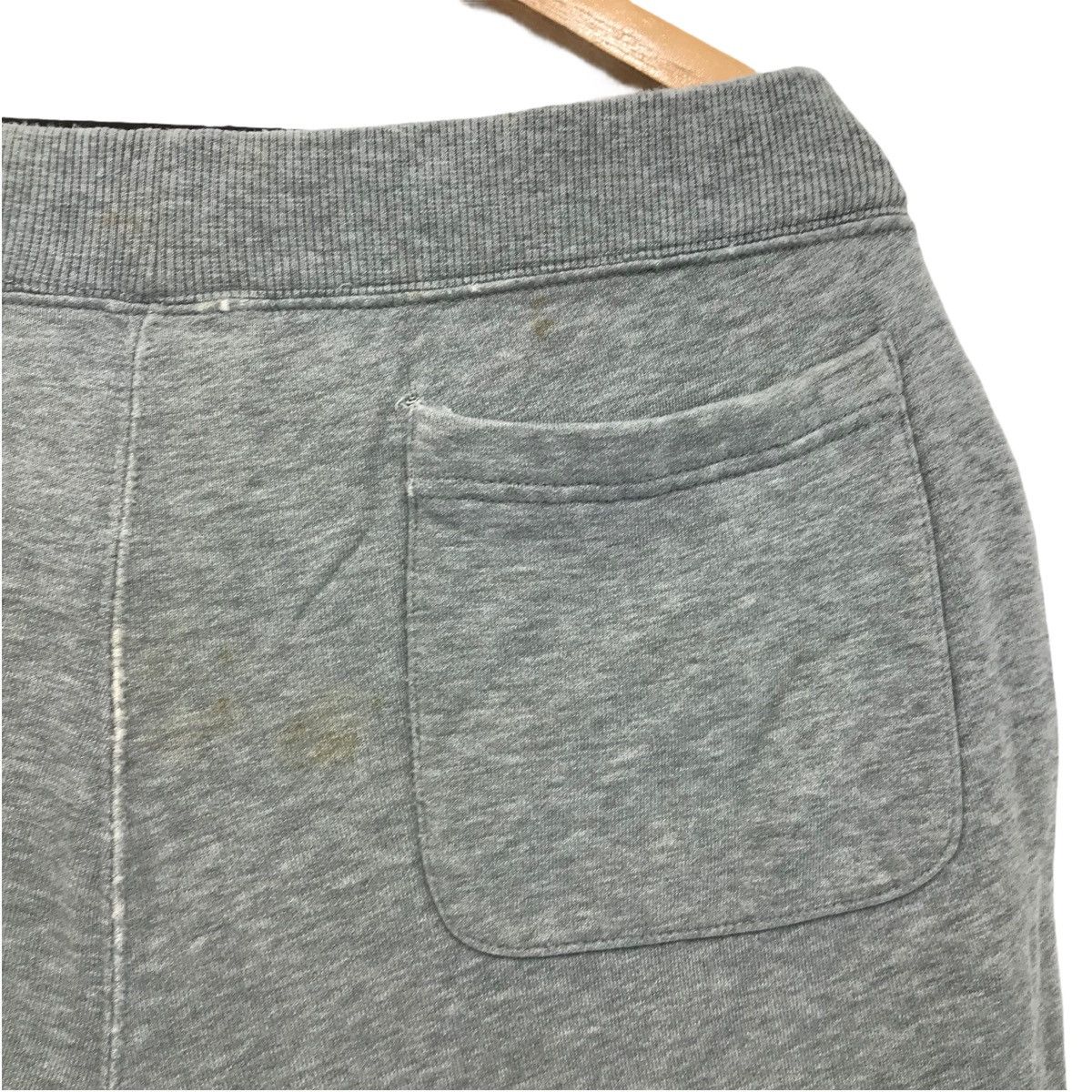 Champion Vintage Champion Sweatpants Size US 32 / EU 48 - 8 Thumbnail
