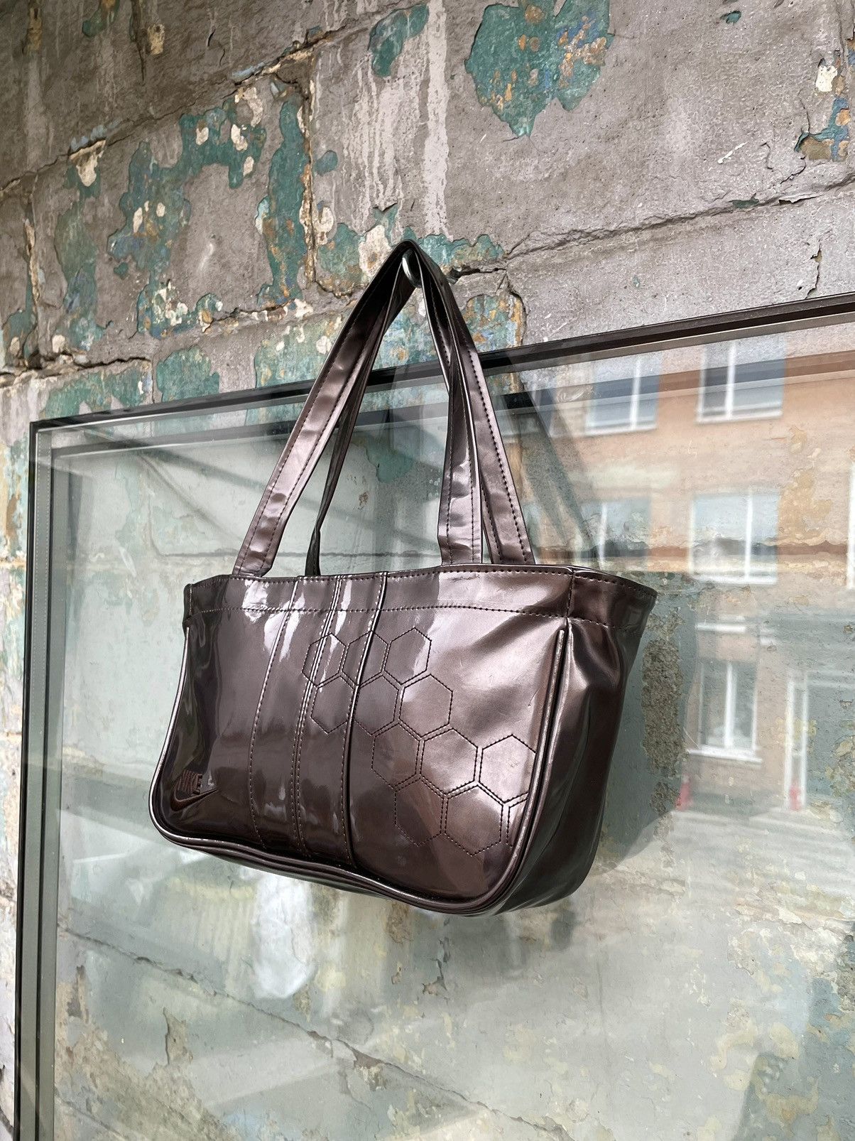 Nike × Vintage Nike Japanese Metallic Stylish Shoulder Tote Bag Y2K Size ONE SIZE - 2 Thumbnail