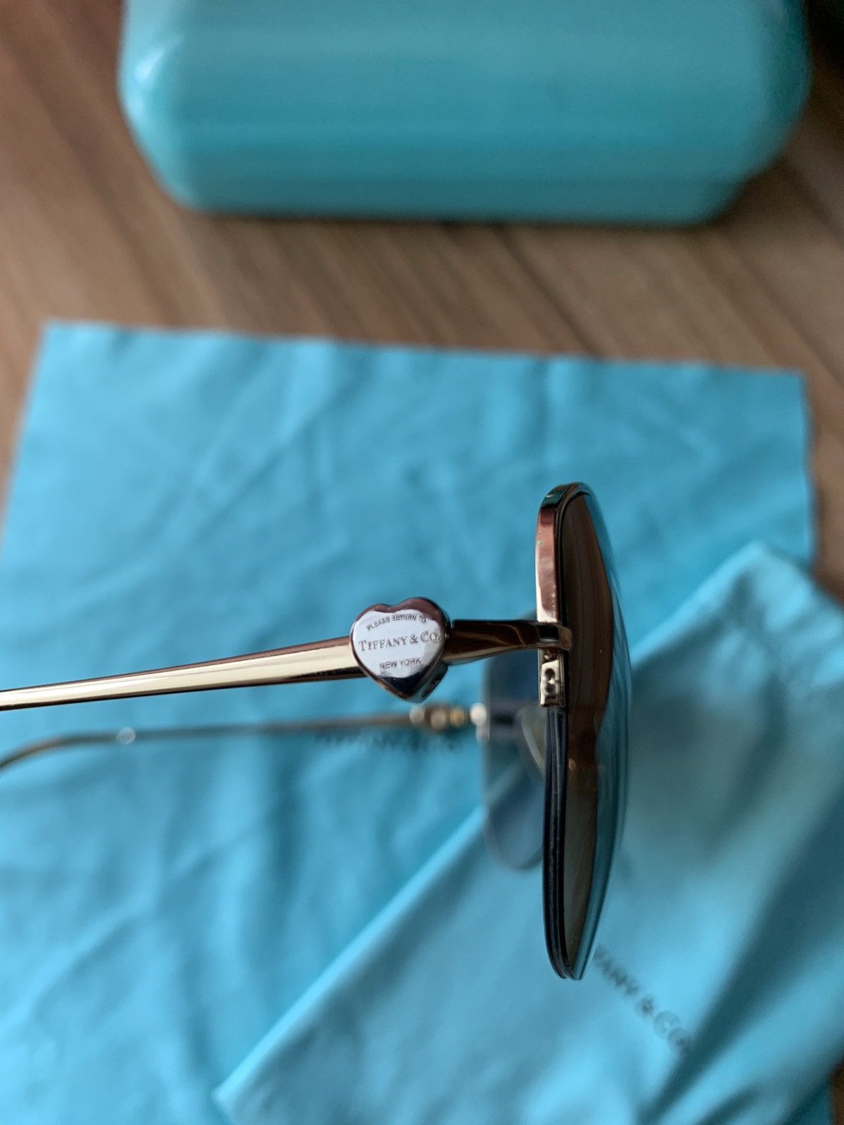 Tiffany & Co. Tiffany & Co Gold Aviator Sunglasses Size ONE SIZE - 3 Thumbnail