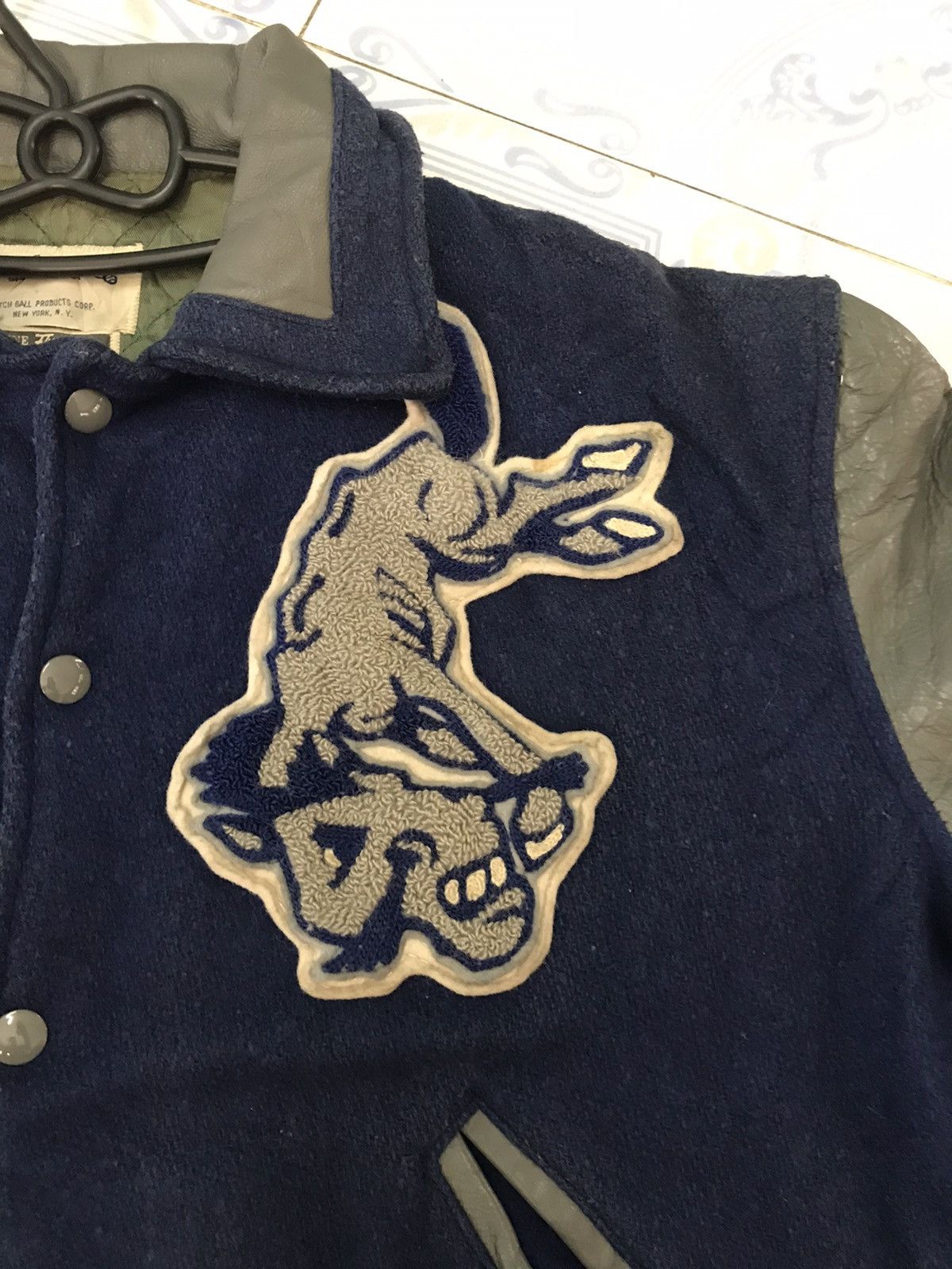 Japanese Brand Vtg Catch Ball Sportwear Genuine Flynntan Varsity Jacket Size US L / EU 52-54 / 3 - 12 Thumbnail