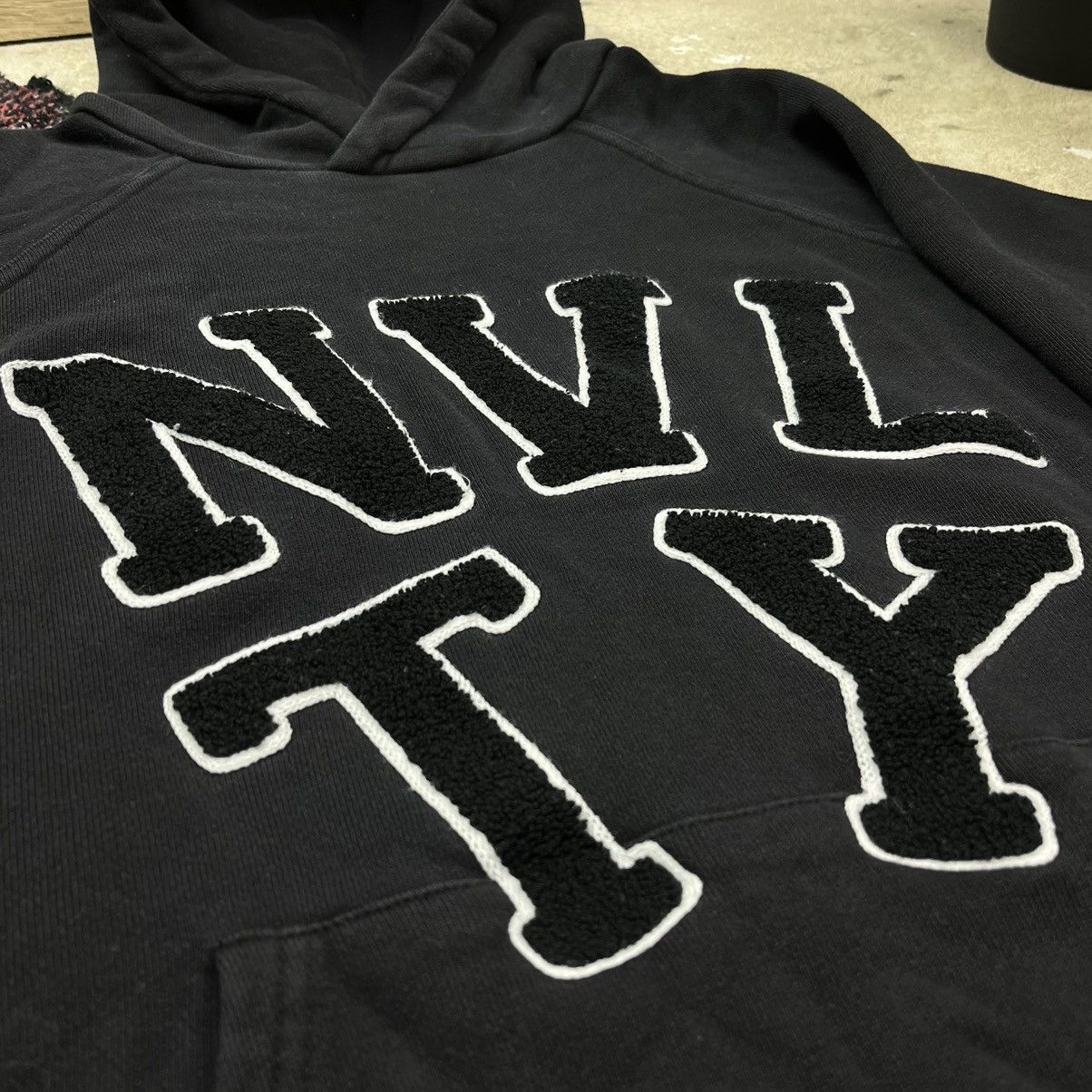 NVLTY NVLTY SHERPA LETTERS RARE ARCHIVE HOODIE Y2K - LOT № 1035 Size US XL / EU 56 / 4 - 5 Thumbnail